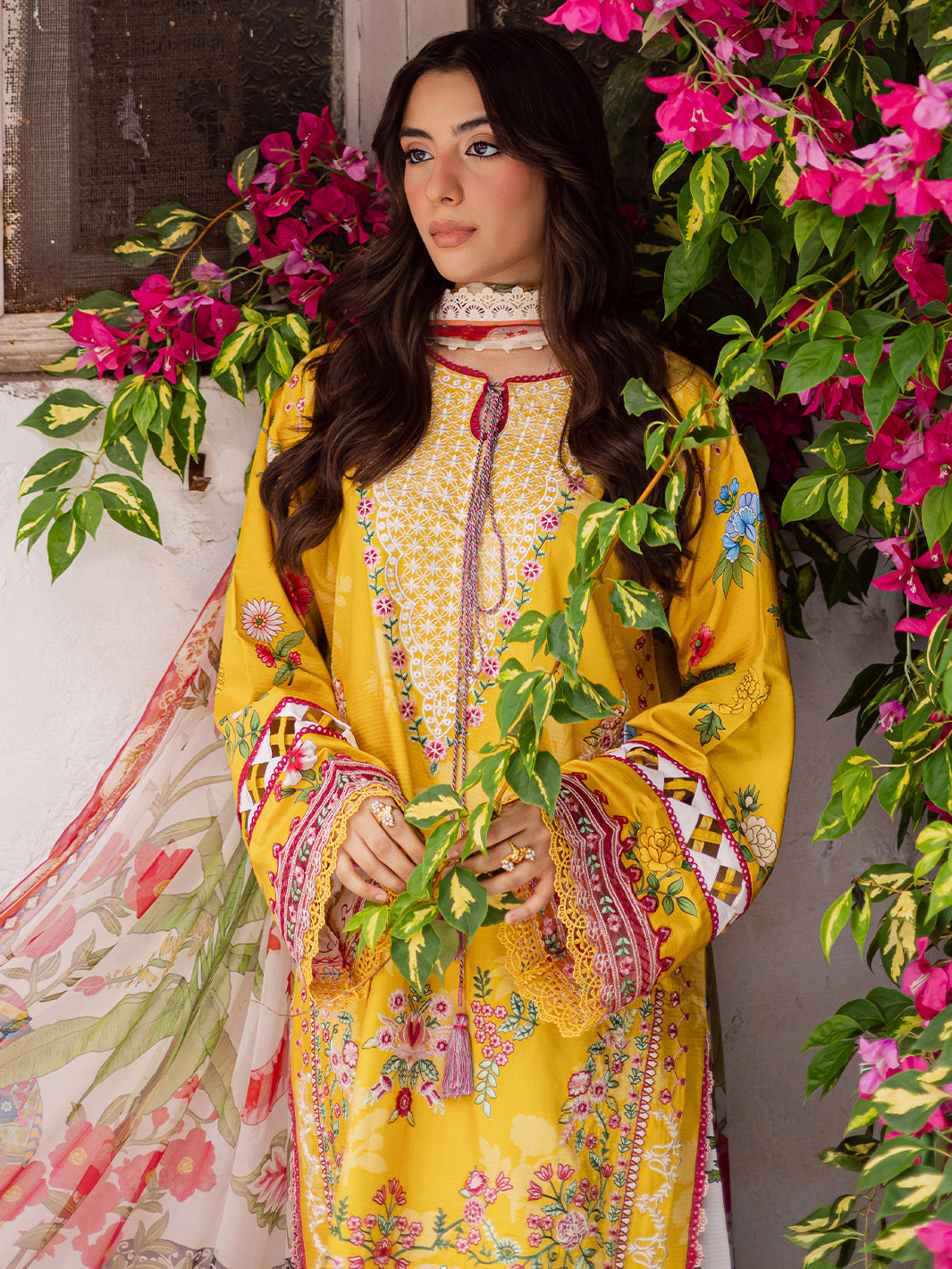 Mahnur | Gulzar Winter 25 | G - 12