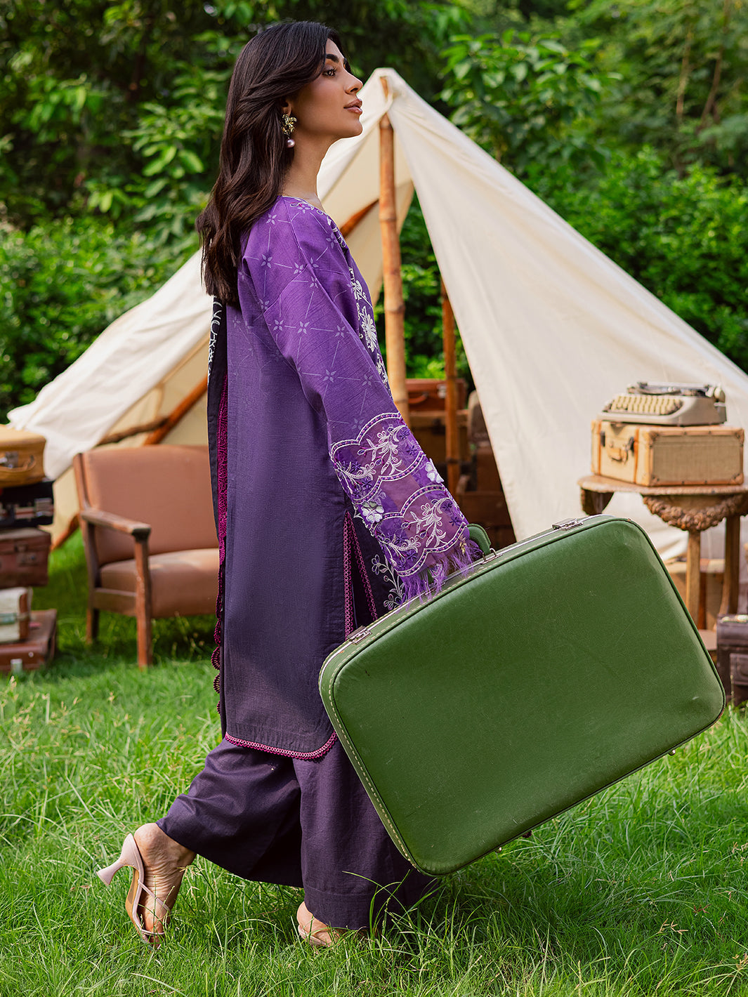 Mahnur | Gardenia Khaddar 25 | GR-01