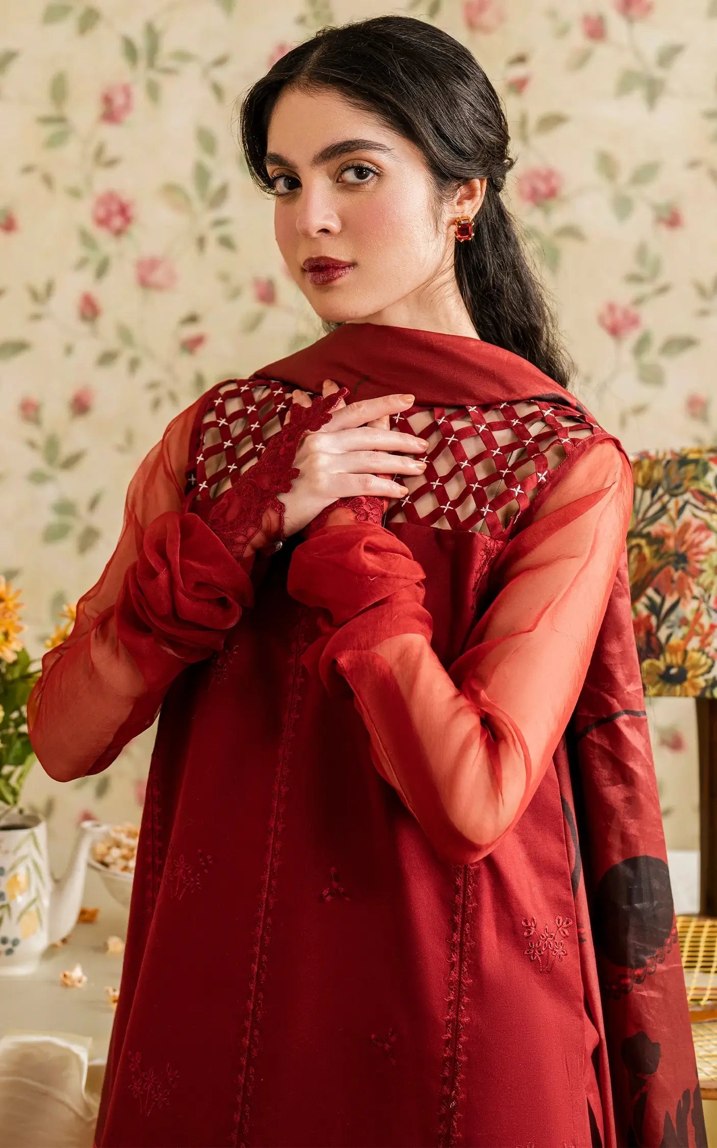 Asifa and Nabeel | Meraki Vintage 25 | Gulaal (MVL25-20)