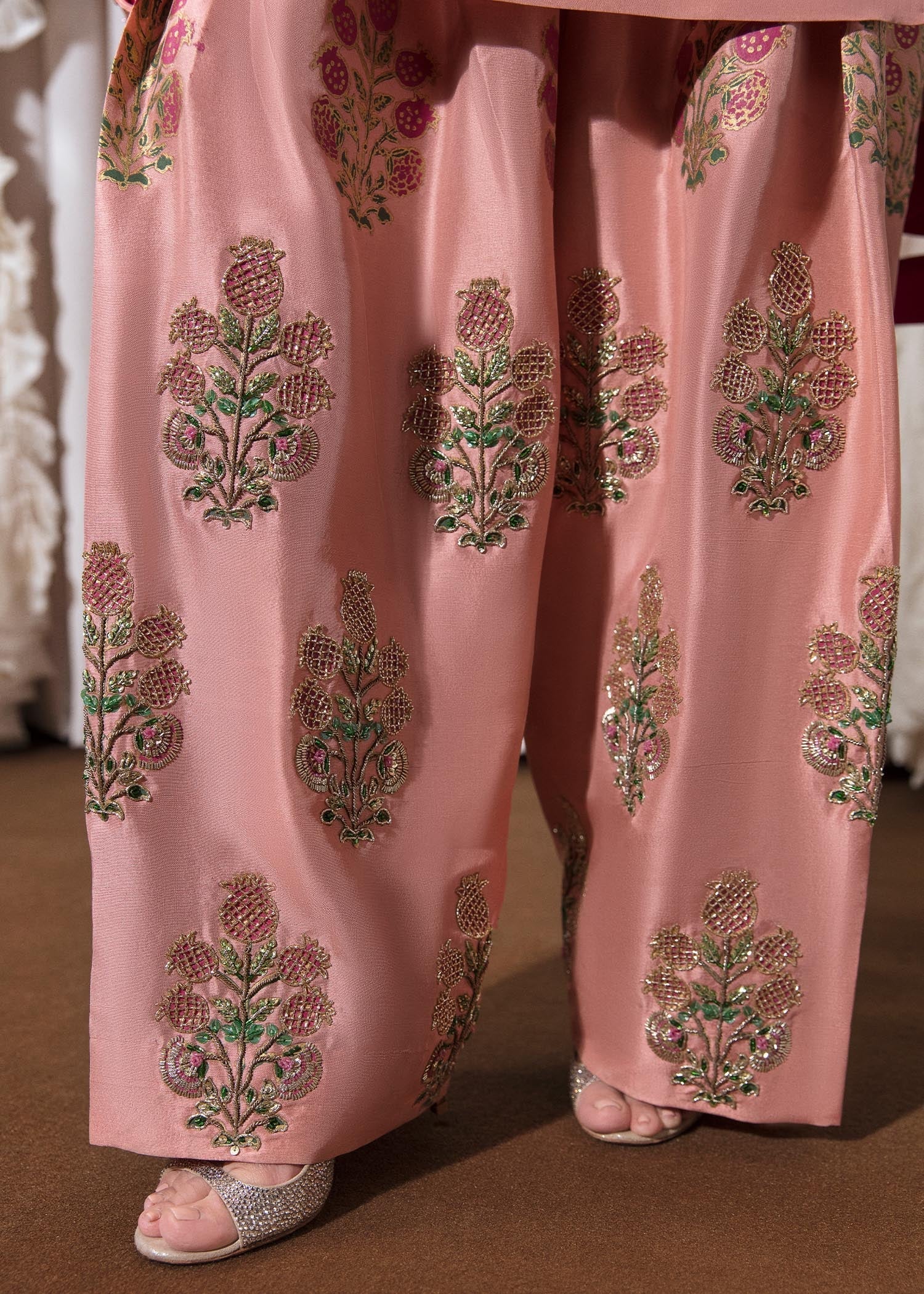 Hussain Rehar | Basic Not Basic |  Incarnat