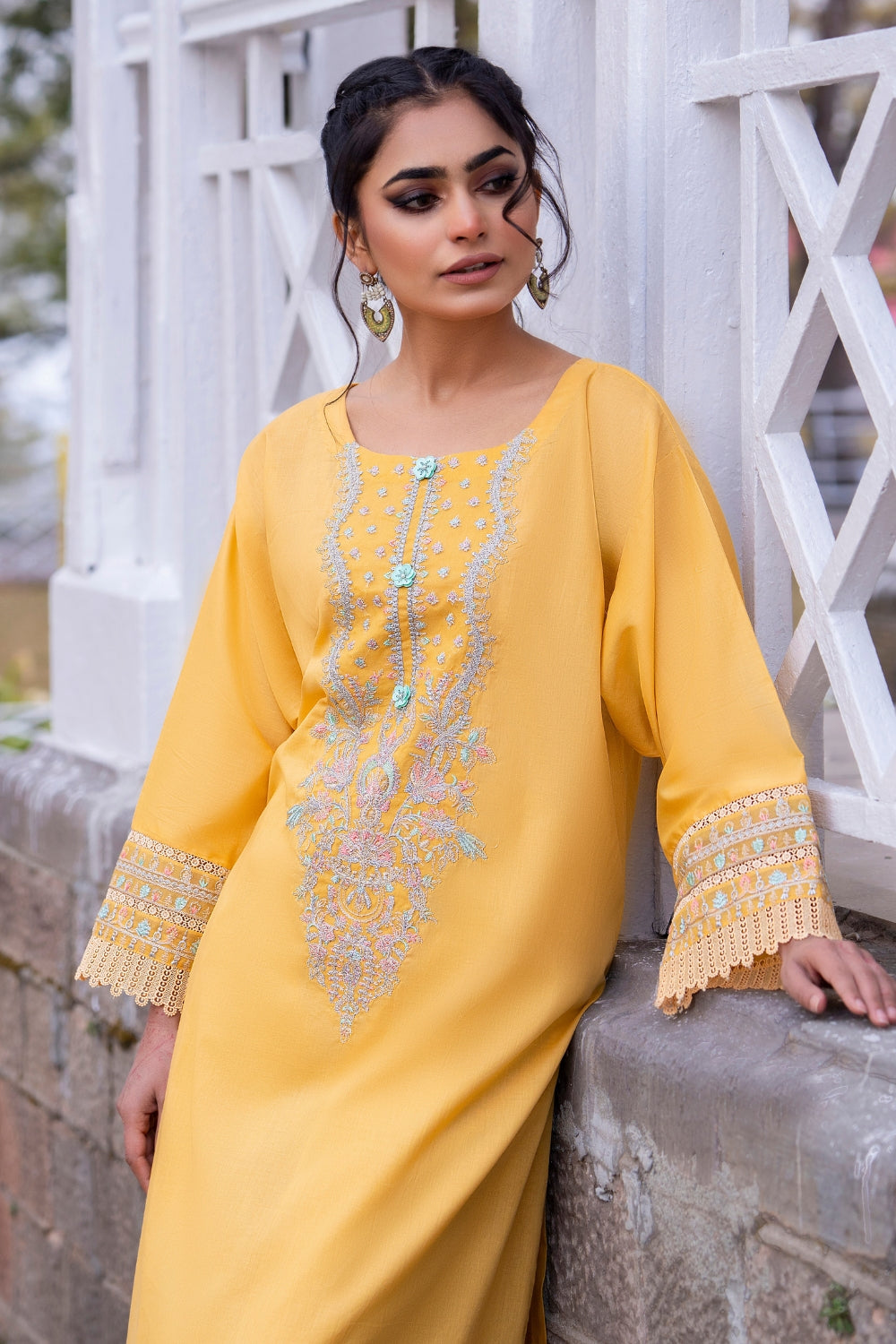 Ittehad | Embroidered Lawn | I-20