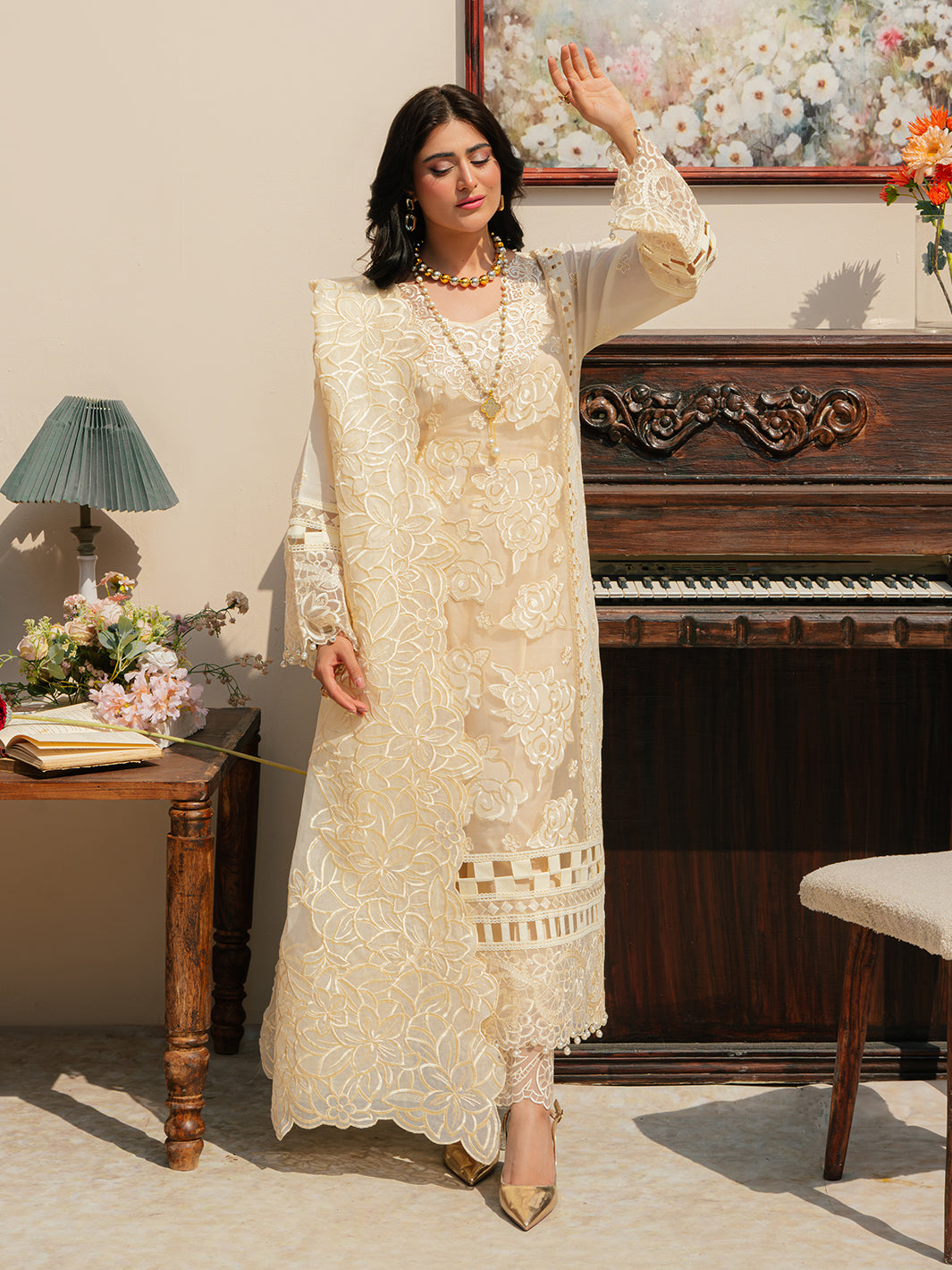 Mahnur | Allenura Luxury Lawn 24 | LUMINARY