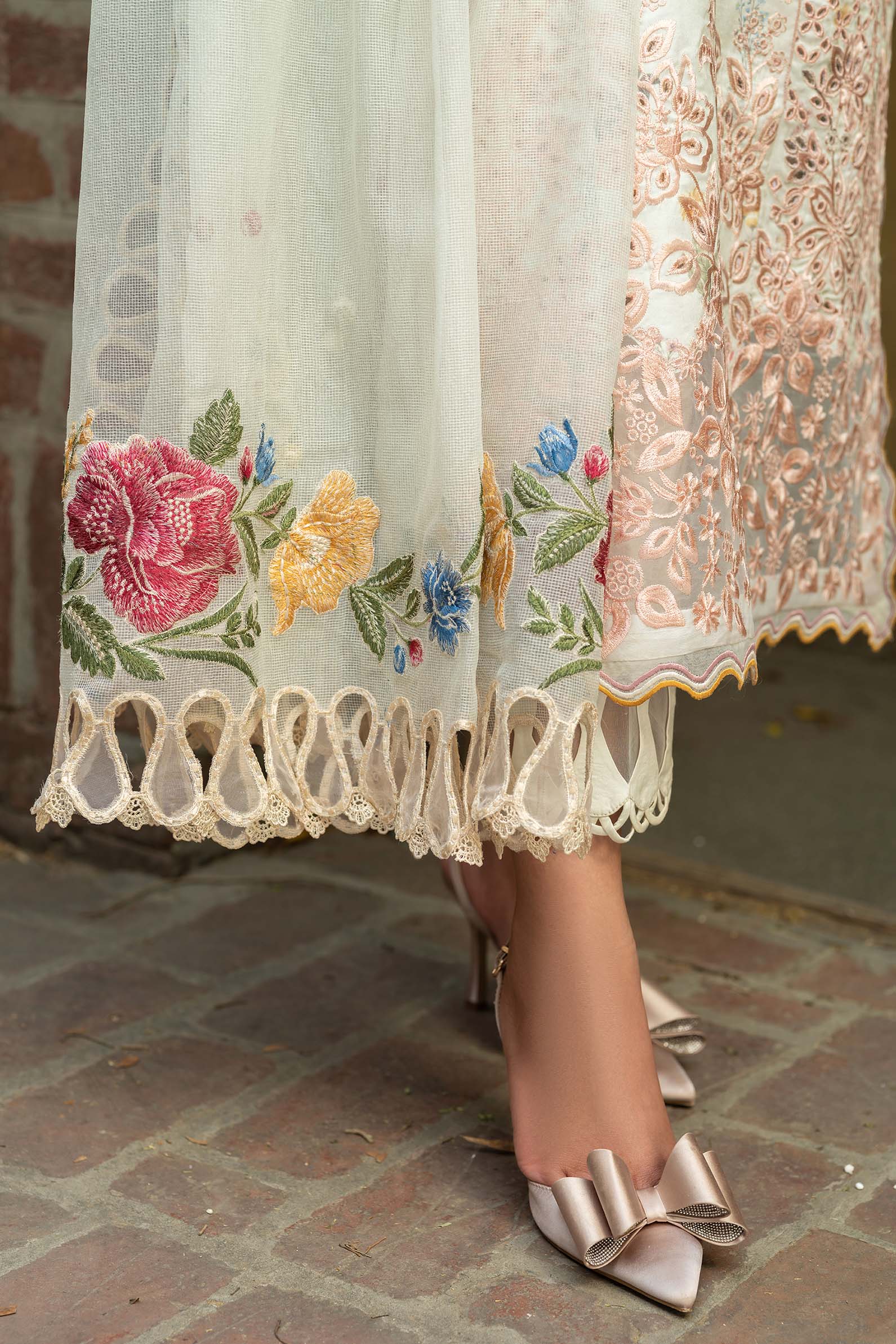 Maryam Hussain | Luxury Lawn 25 | Batik