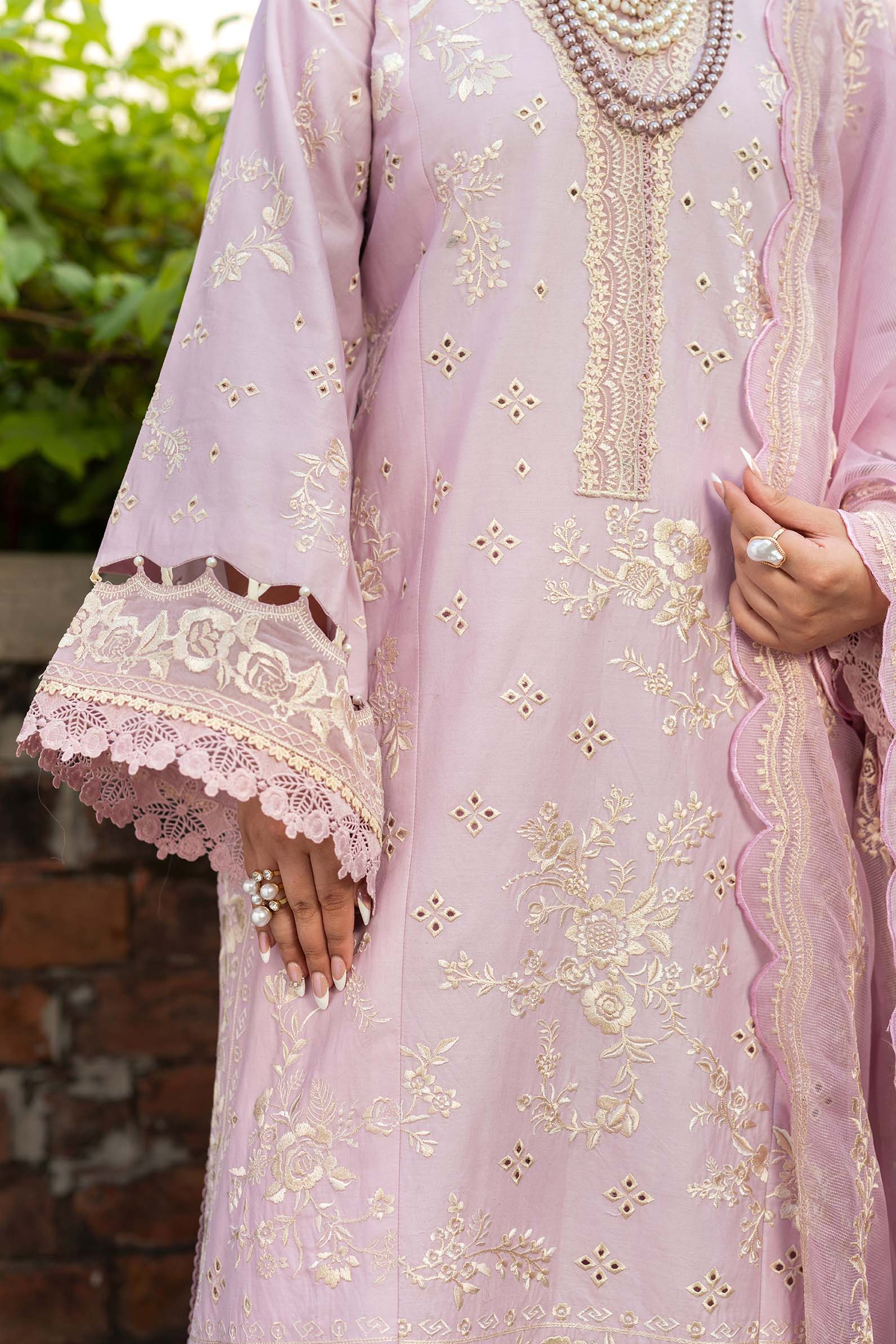 Maryam Hussain | Luxury Lawn 25 | Samar