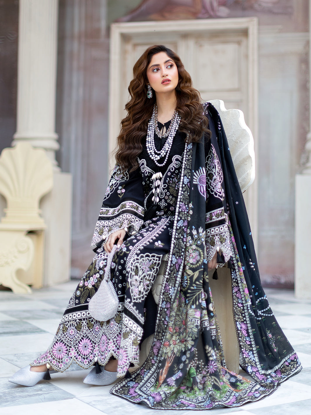 Mahnur | Sophie Luxury Lawn 25 | Lila