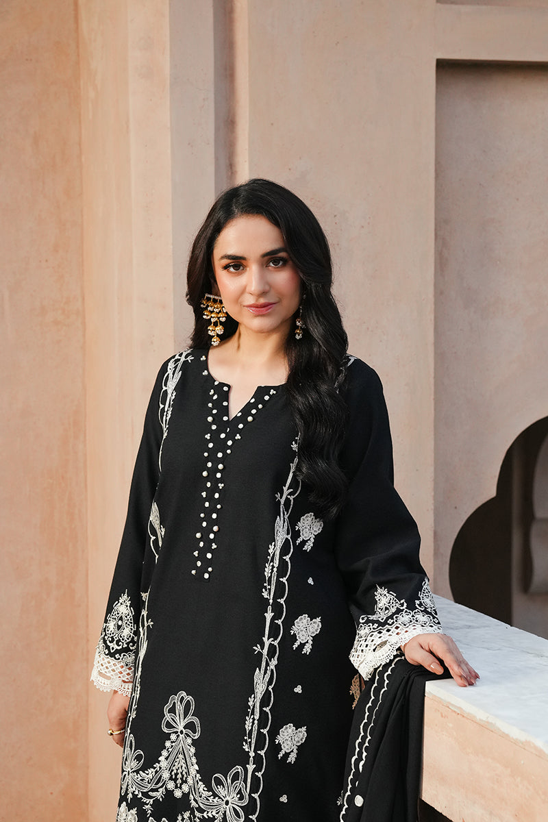 Manara | Vintage Karandi 24 | LUNA