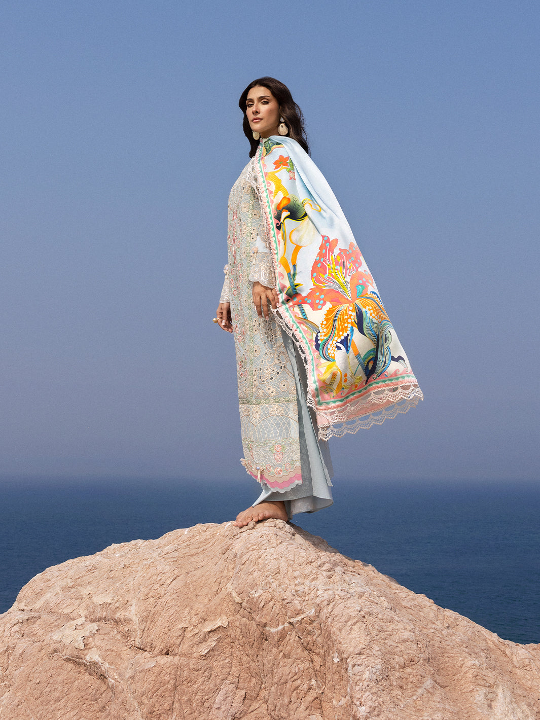 Mahnur | Sirena Luxury Lawn 25 | Luna