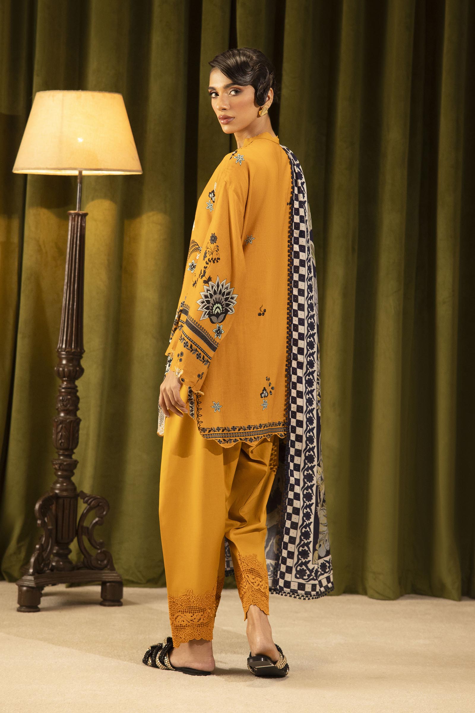 Sana Safinaz | Muzlin Winter 25 | 020A