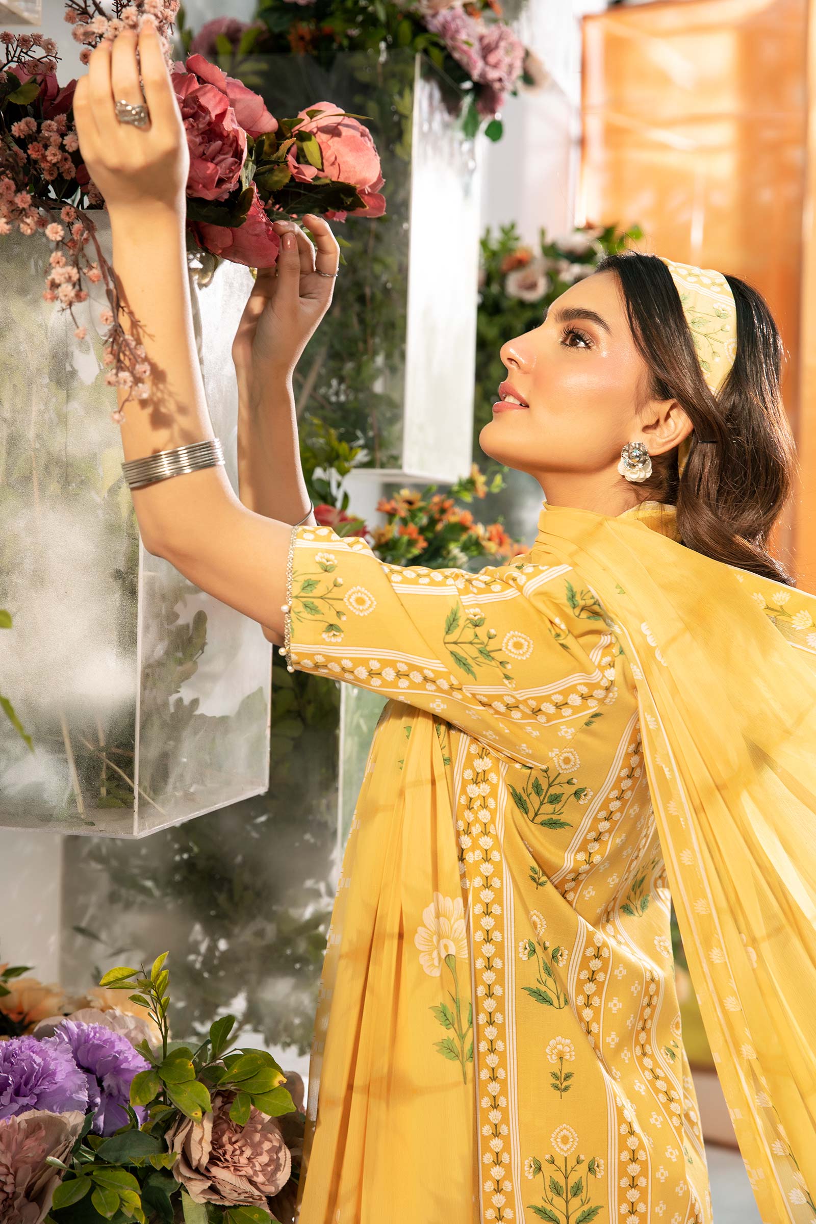 Maria B | M Basic Summer Lawn 25 | MB-CUS25-711A