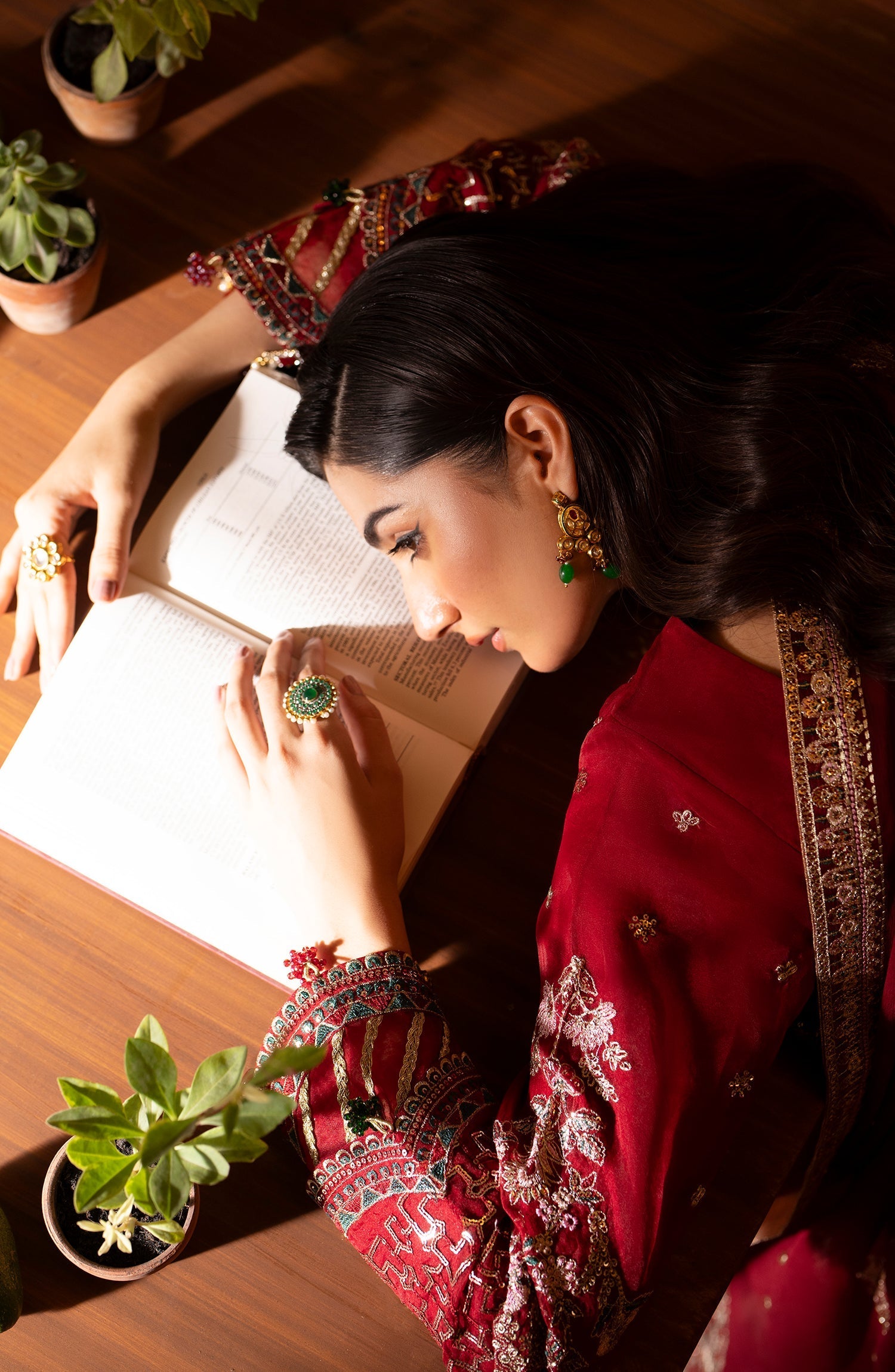 Emaan Adeel | Romansiyyah Luxury Formals 24 | Nashwa