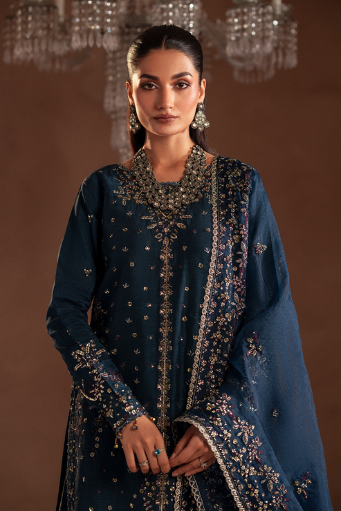 Emaan Adeel | Selene Formals | ELISIA