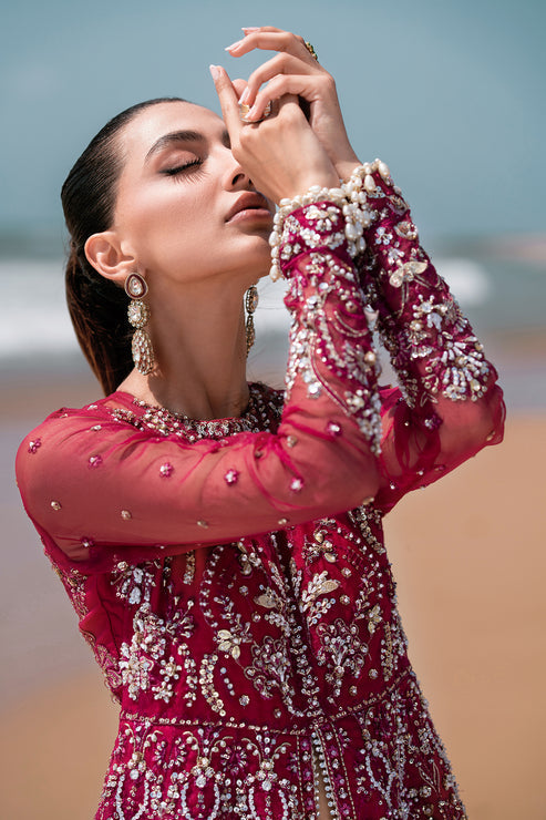 Emaan Adeel | Kamari Reveuse Wedding Formals | FLORA