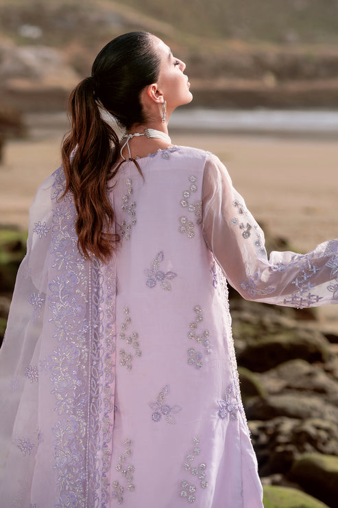 Emaan Adeel | Kamari Reveuse Wedding Formals | SELINA