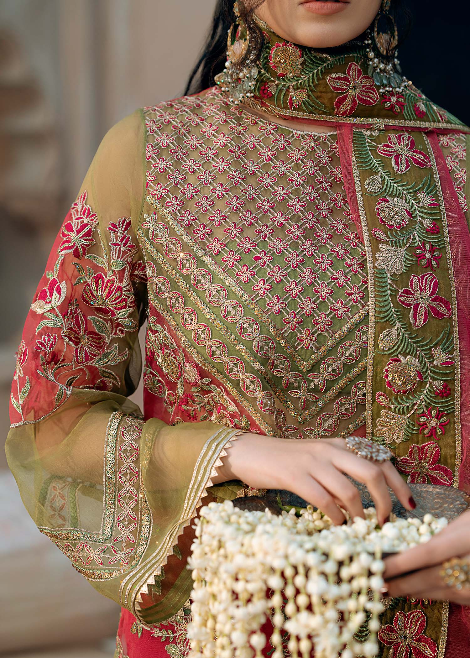 Fozia Khalid | Chamakh Dhamakh Wedding Festivity | Doli