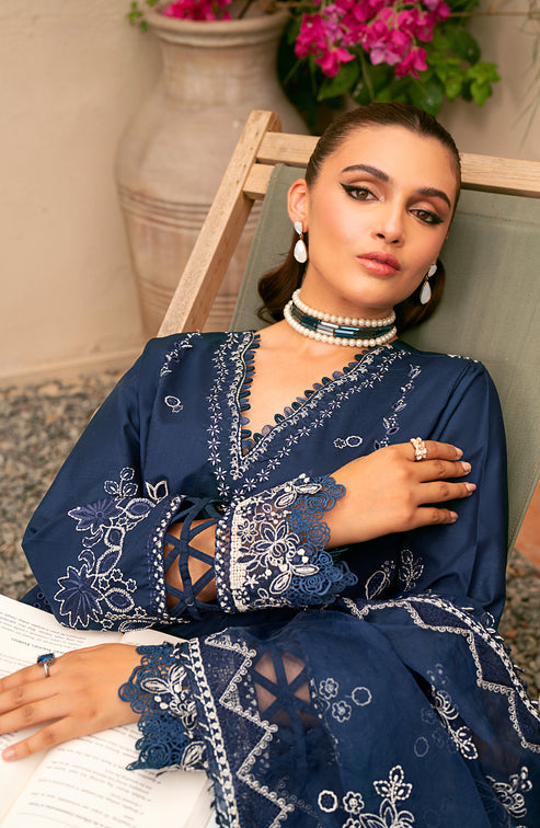 Emaan Adeel | Navaeh Luxury Pret | LYRA