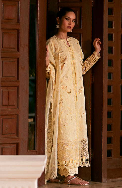 Emaan Adeel | Navaeh Luxury Pret | ADARA