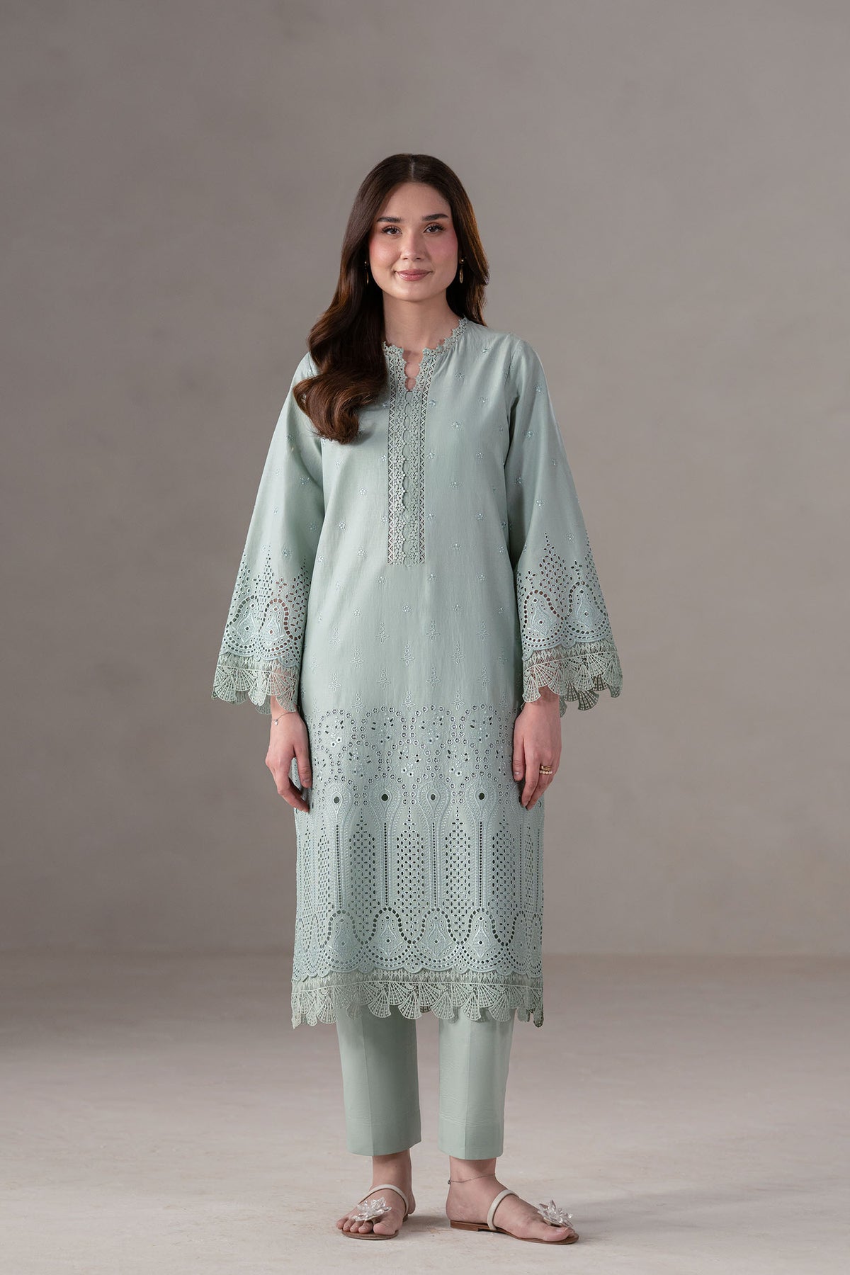 Akbar Aslam | Pret Lawn | Mireve