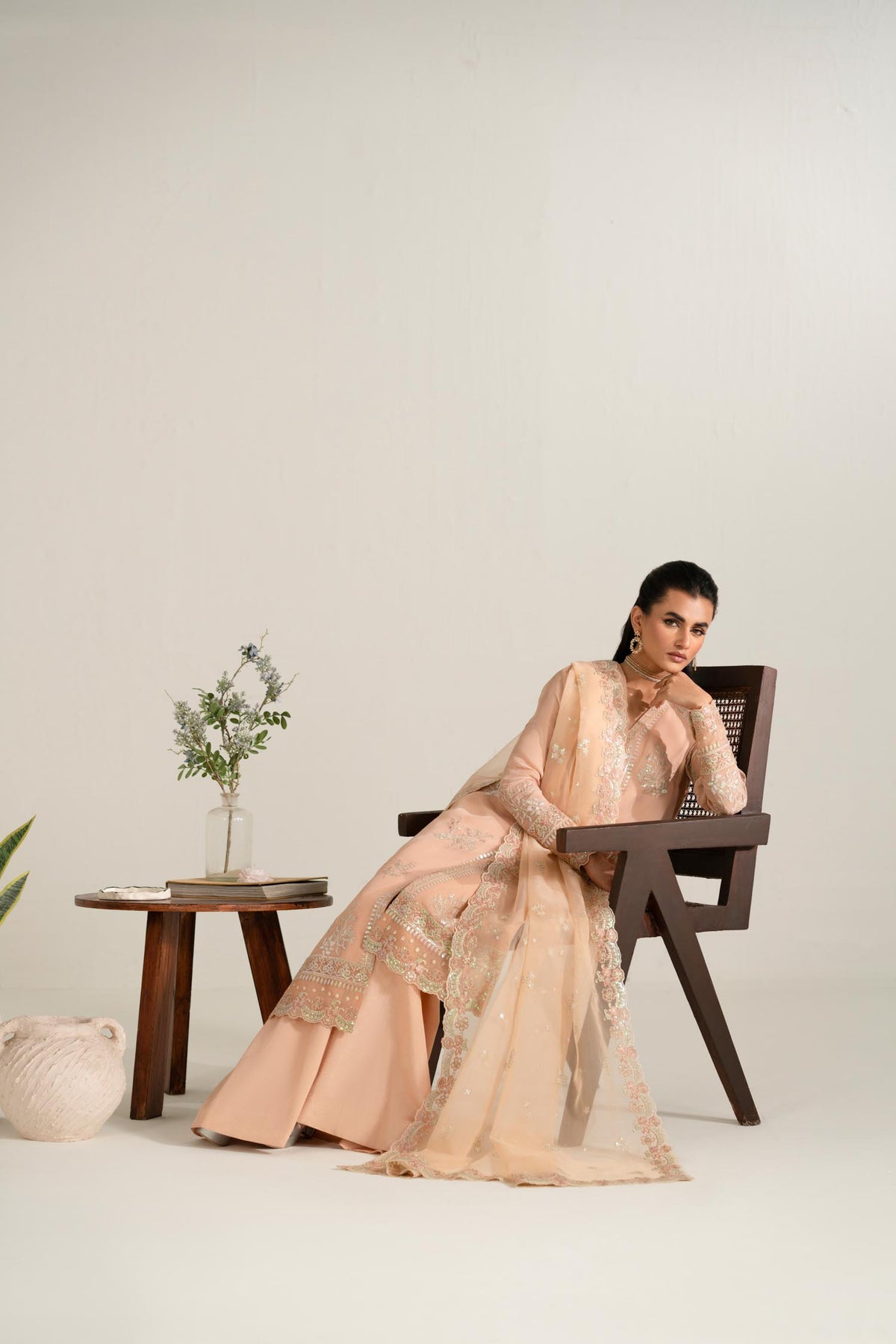 Akbar Aslam | Formal Pret | Zuhra