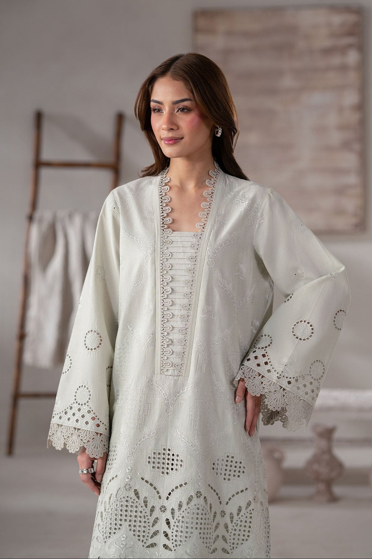 Akbar Aslam | Pret Lawn | Eyla