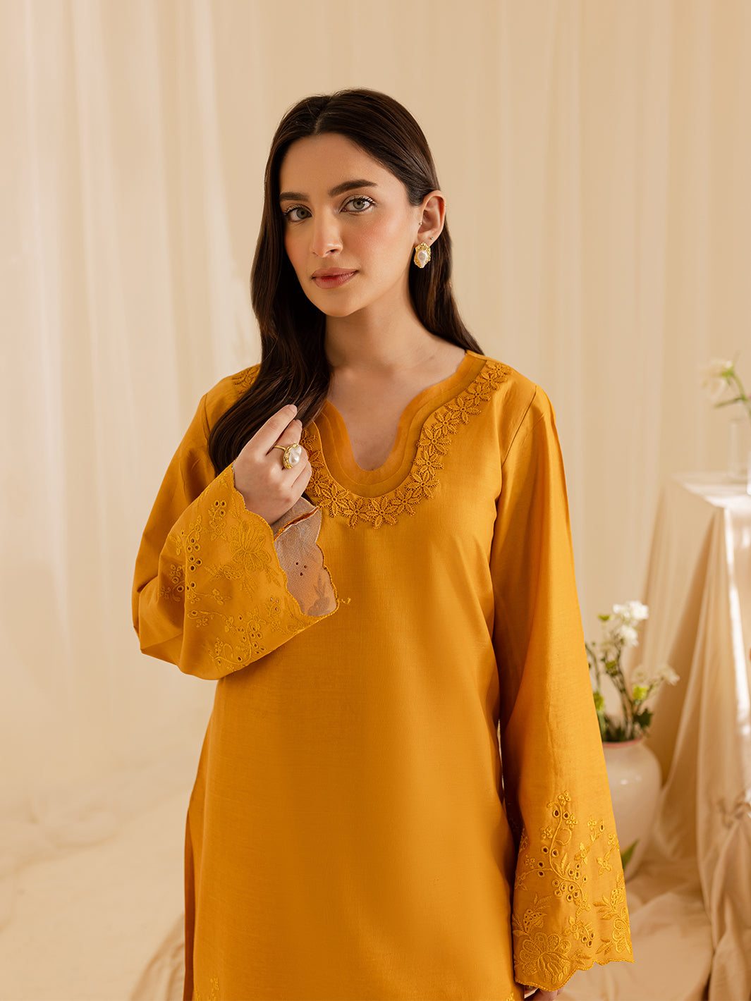 Mahnur | Petal Whispers Lawn Pret | Magnolia