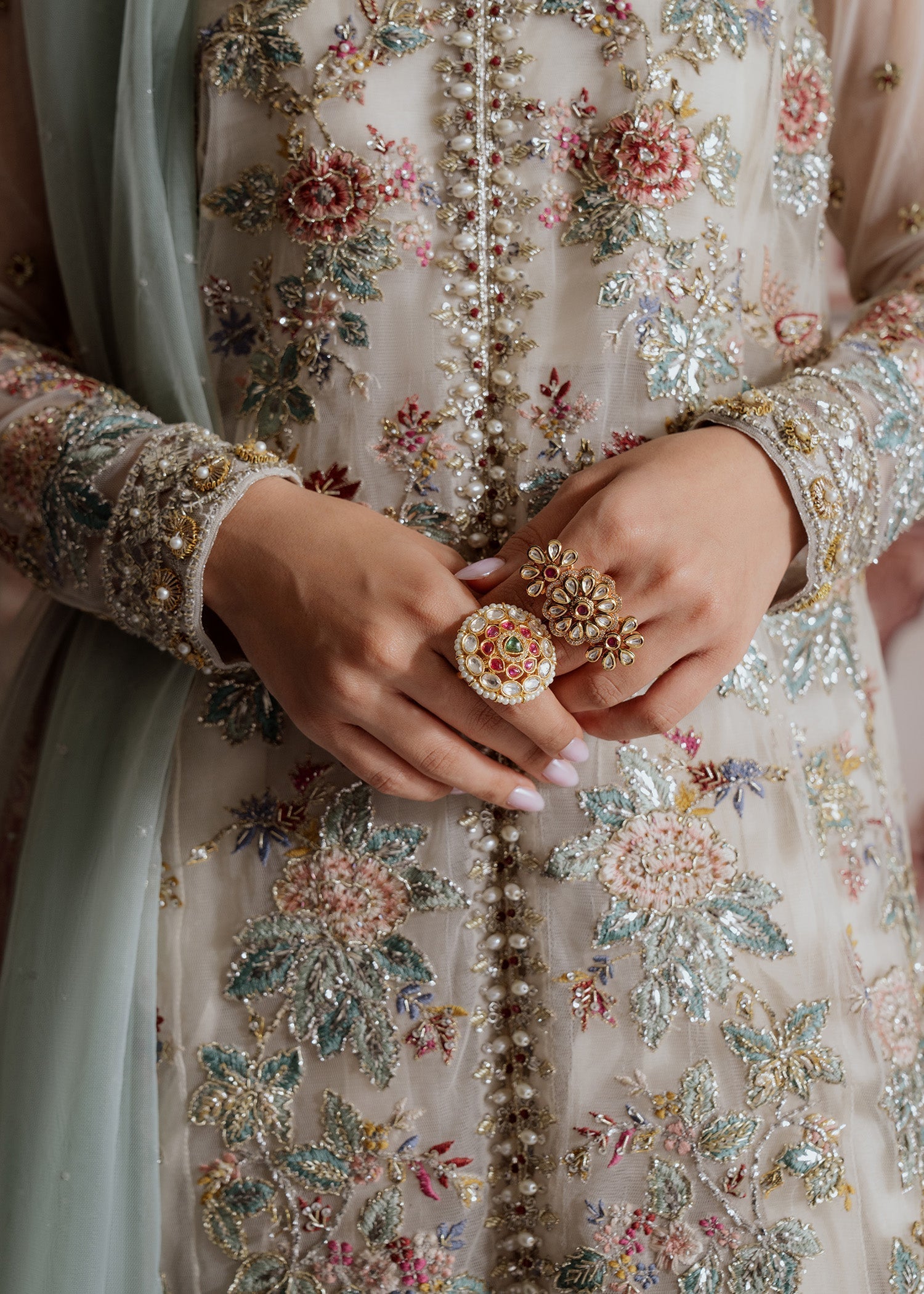 Mahgul | Portraits of Anaya | White Garden