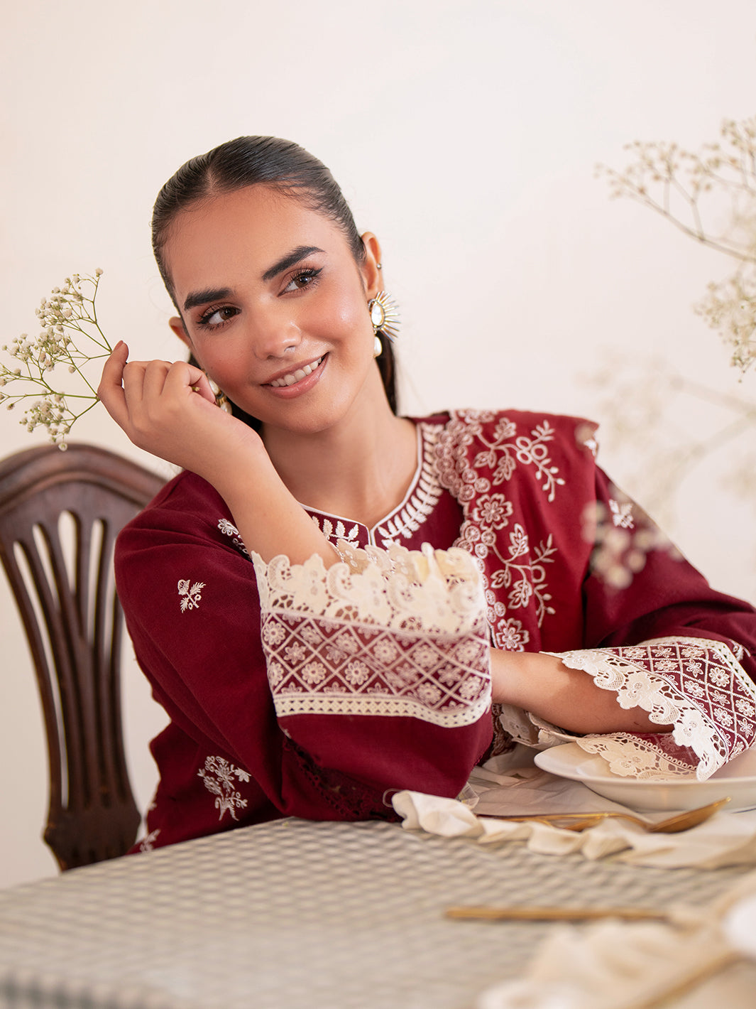 Mahnur | Leila Winter 24 |  Selene