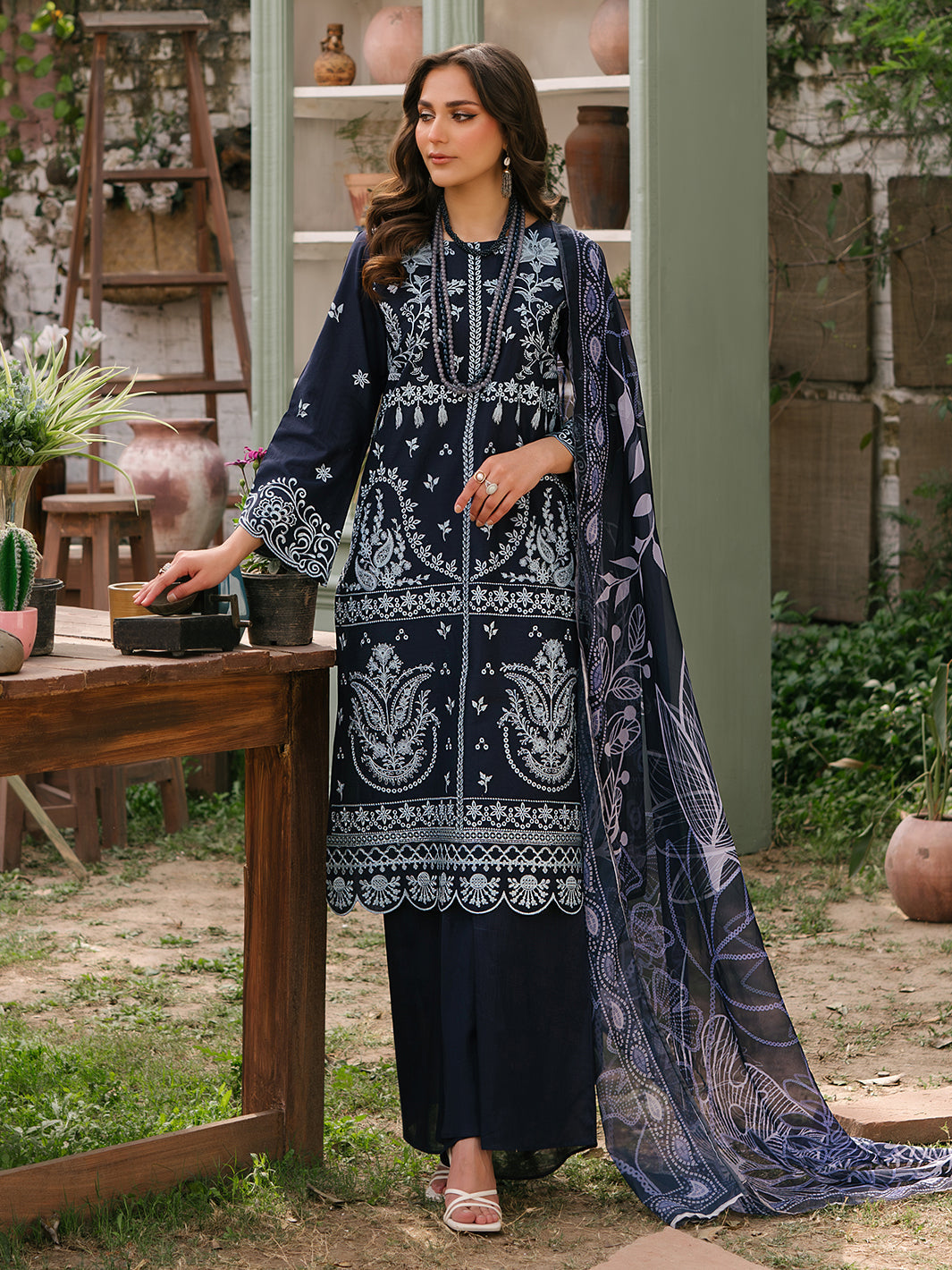 Mahnur | Masakali Luxury Lawn 24 | MK 03 - B