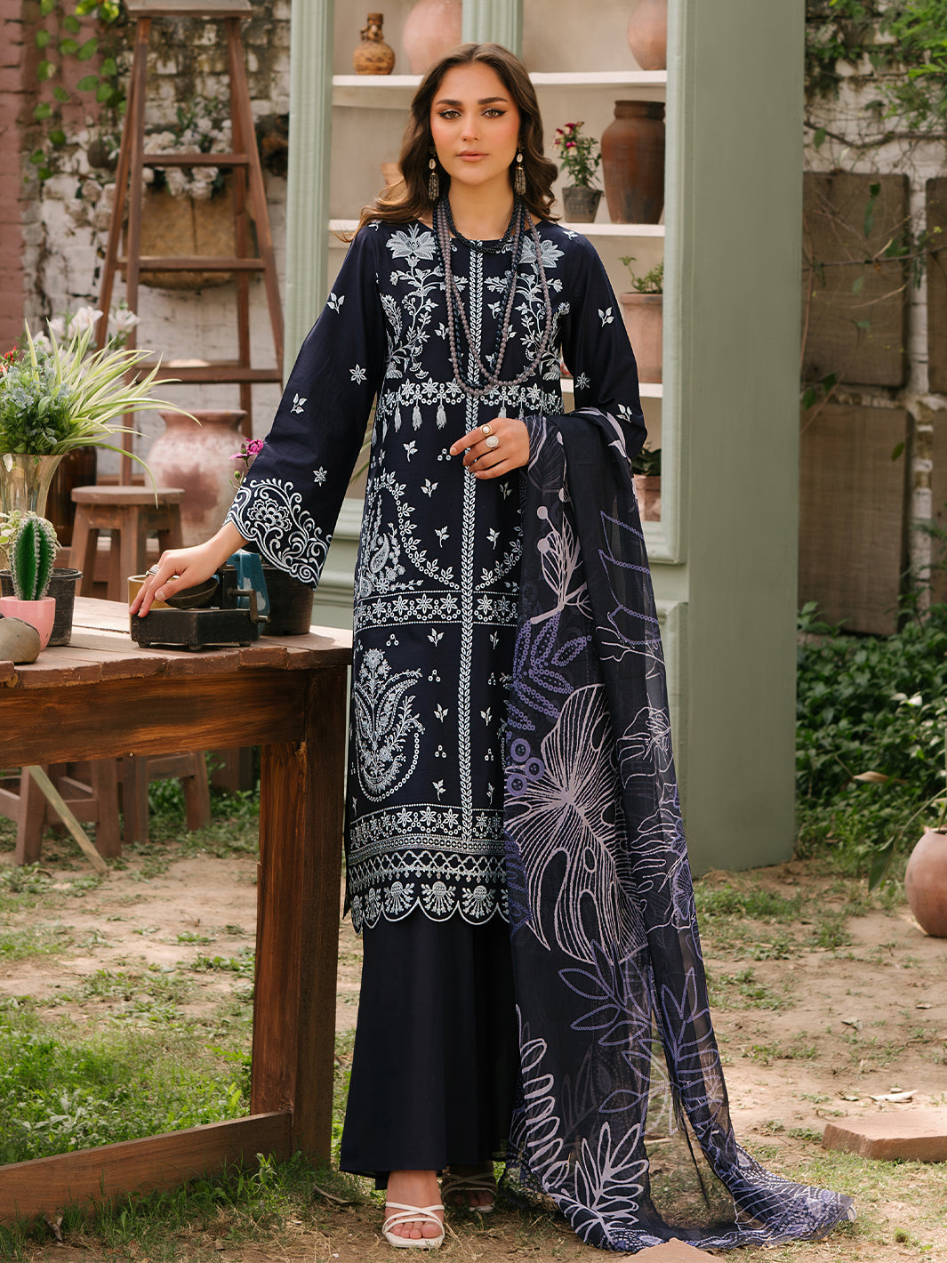 Mahnur | Masakali Luxury Lawn 24 | MK 03 - B