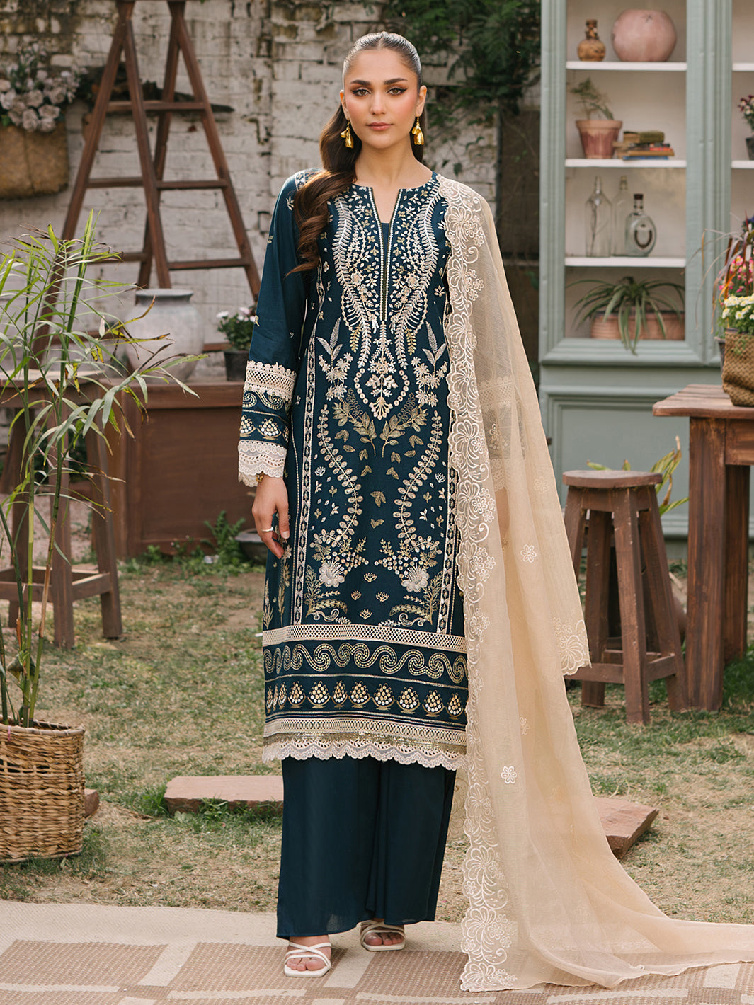 Mahnur | Masakali Luxury Lawn 24 | MK 01 - A