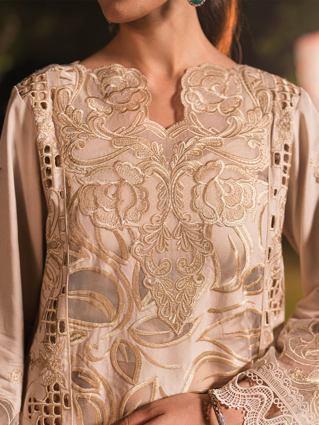 Mahnur | Nazakat Luxury Winter |  VELIS