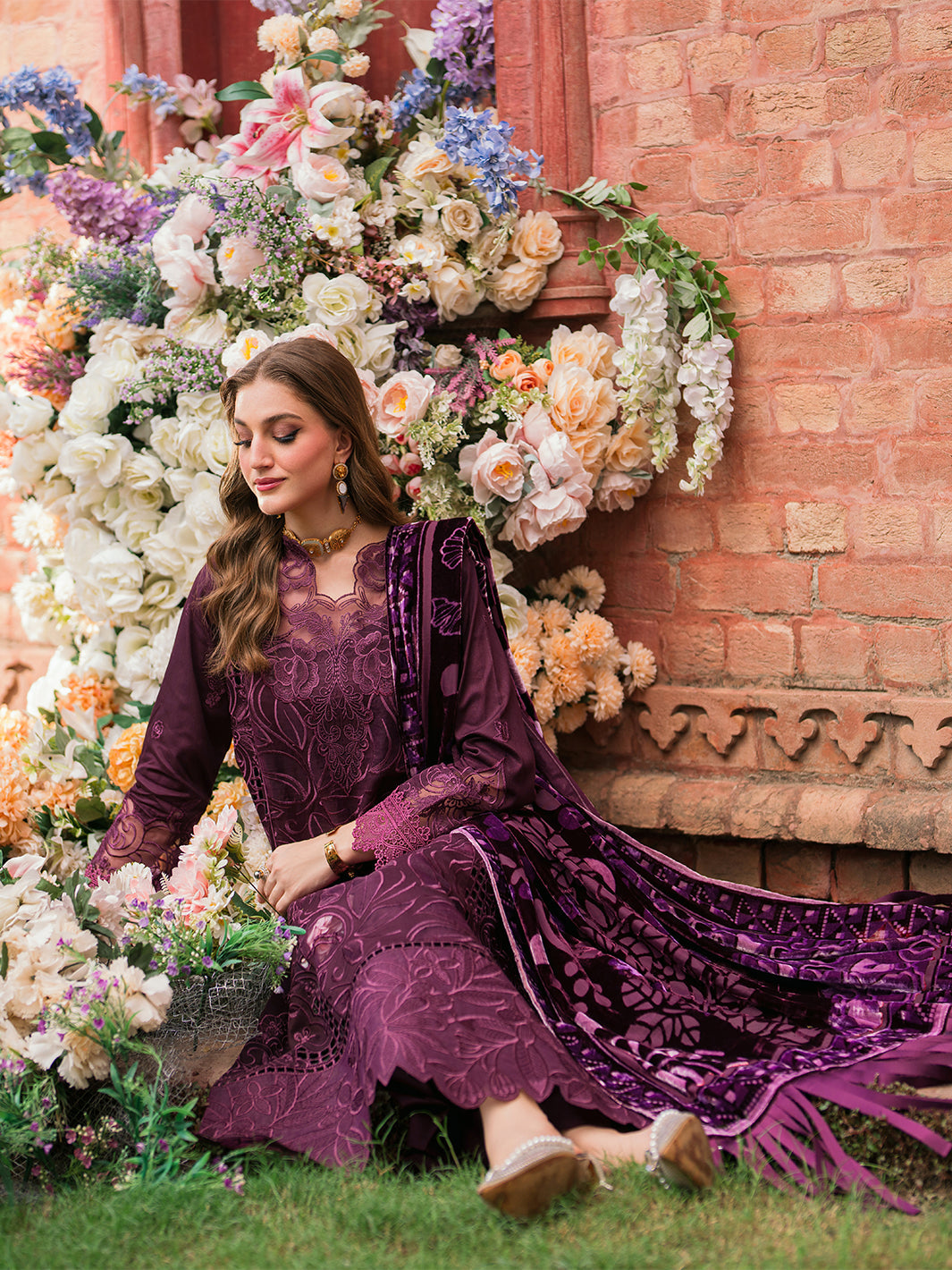 Mahnur | Nazakat Luxury Winter |  ZARAE