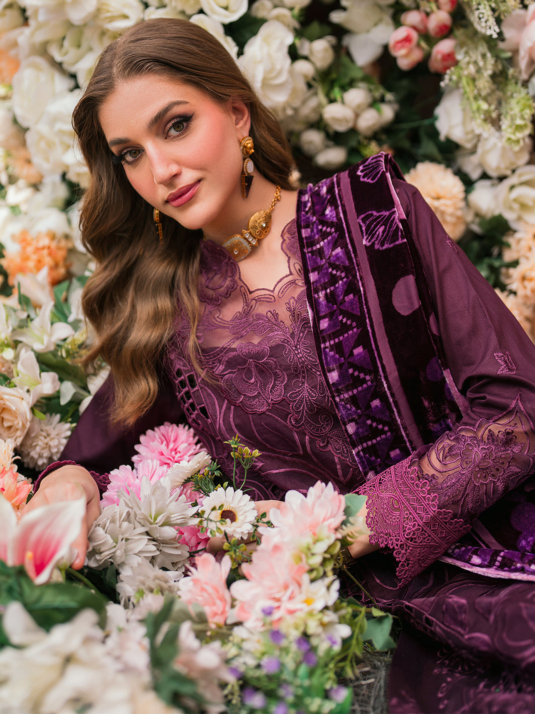 Mahnur | Nazakat Luxury Winter |  ZARAE