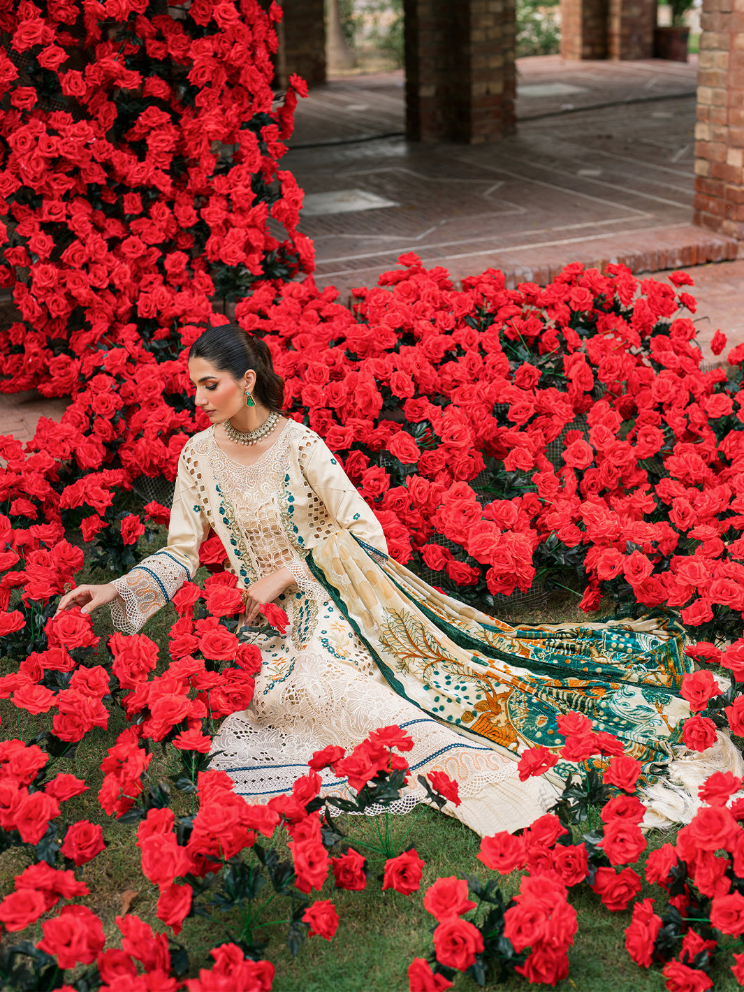 Mahnur | Nazakat Luxury Winter |  ZEYA