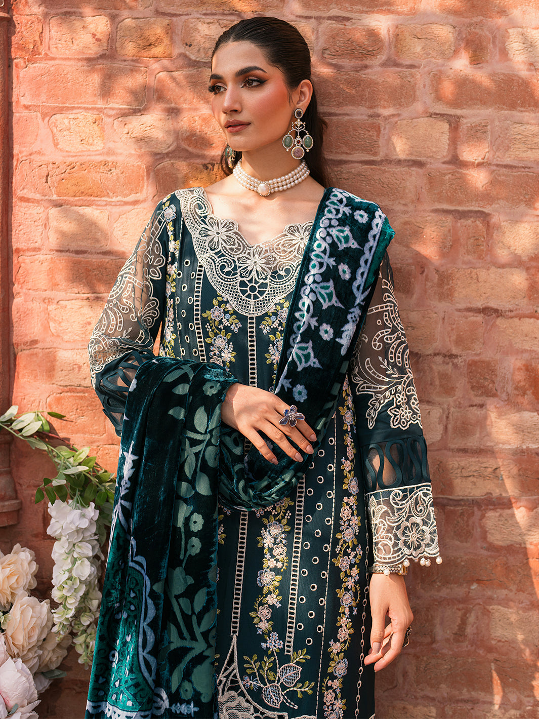 Mahnur | Nazakat Luxury Winter |  ELYS