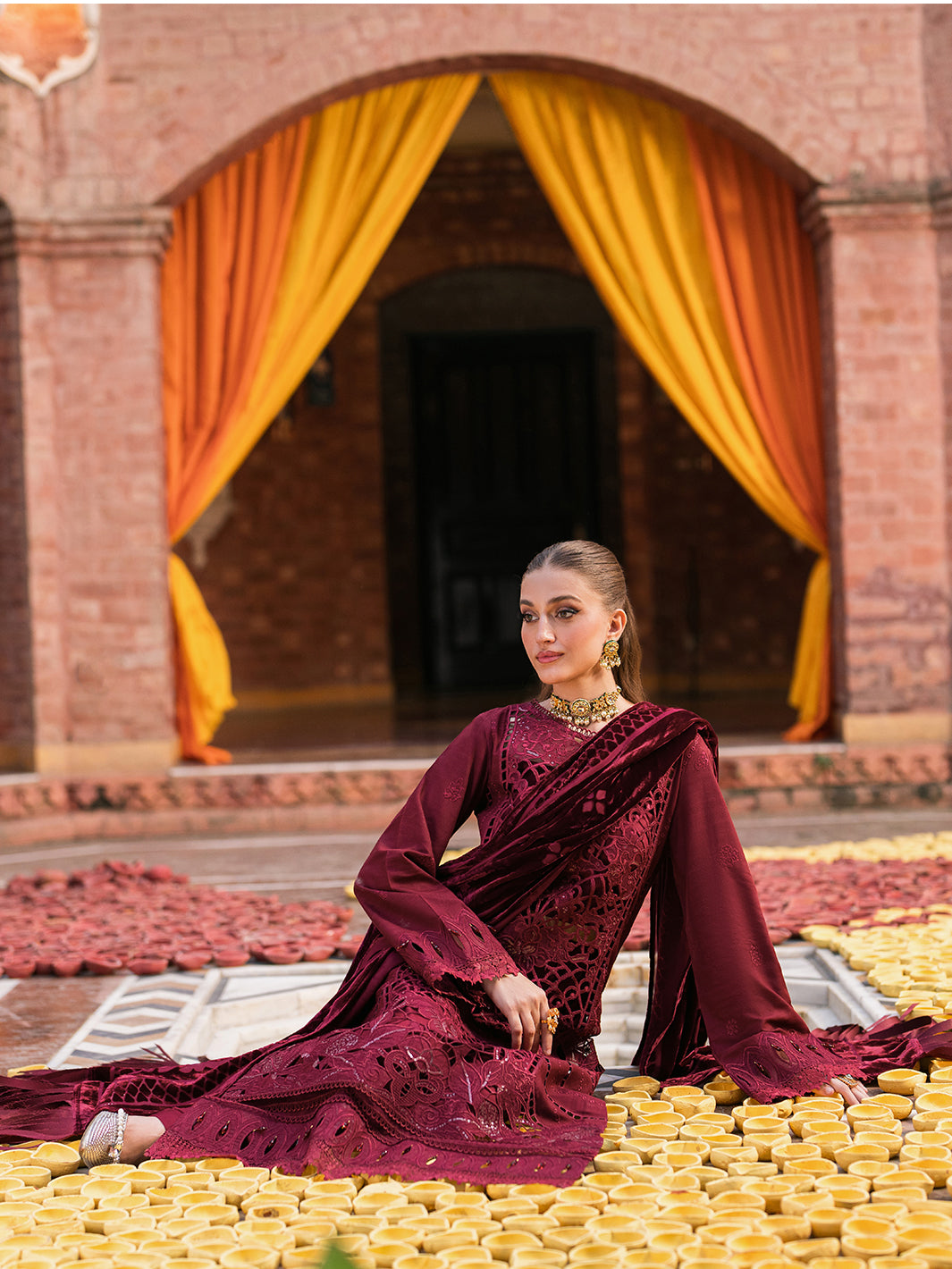 Mahnur | Nazakat Luxury Winter |  REINA