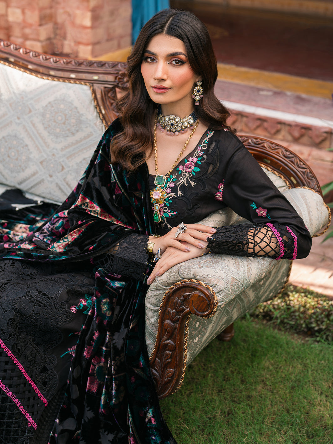 Mahnur | Nazakat Luxury Winter |  TALIA