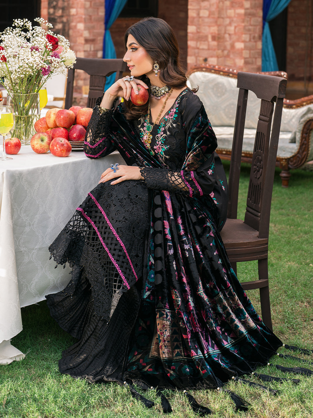 Mahnur | Nazakat Luxury Winter |  TALIA