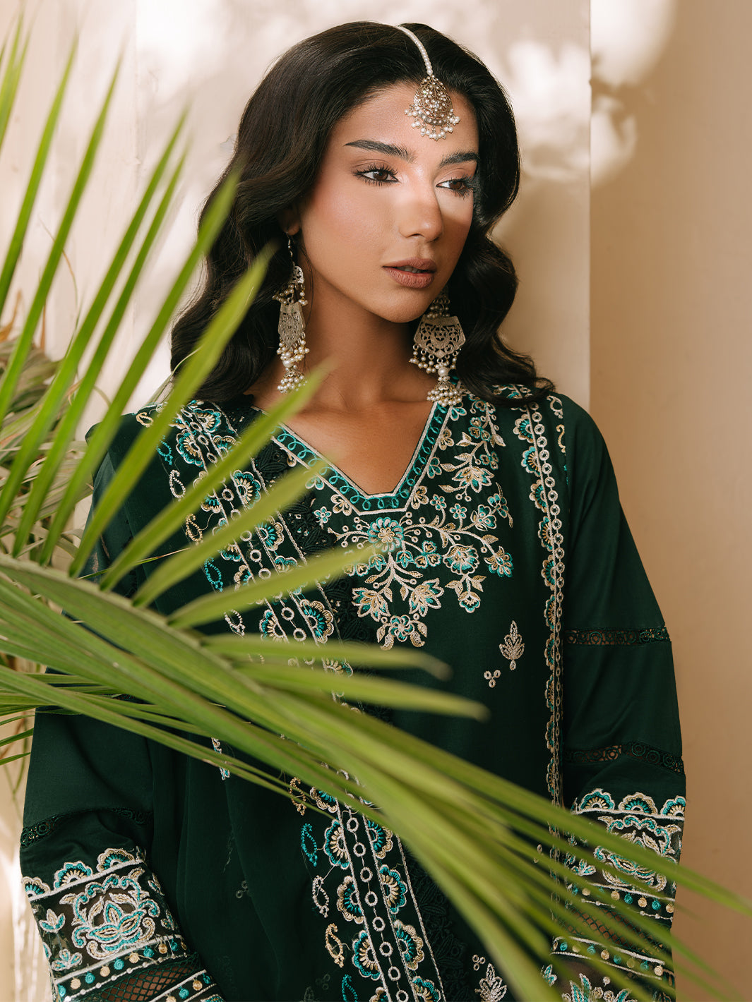 Mahnur | Shanaya Luxury Lawn 25 | Siyahgul