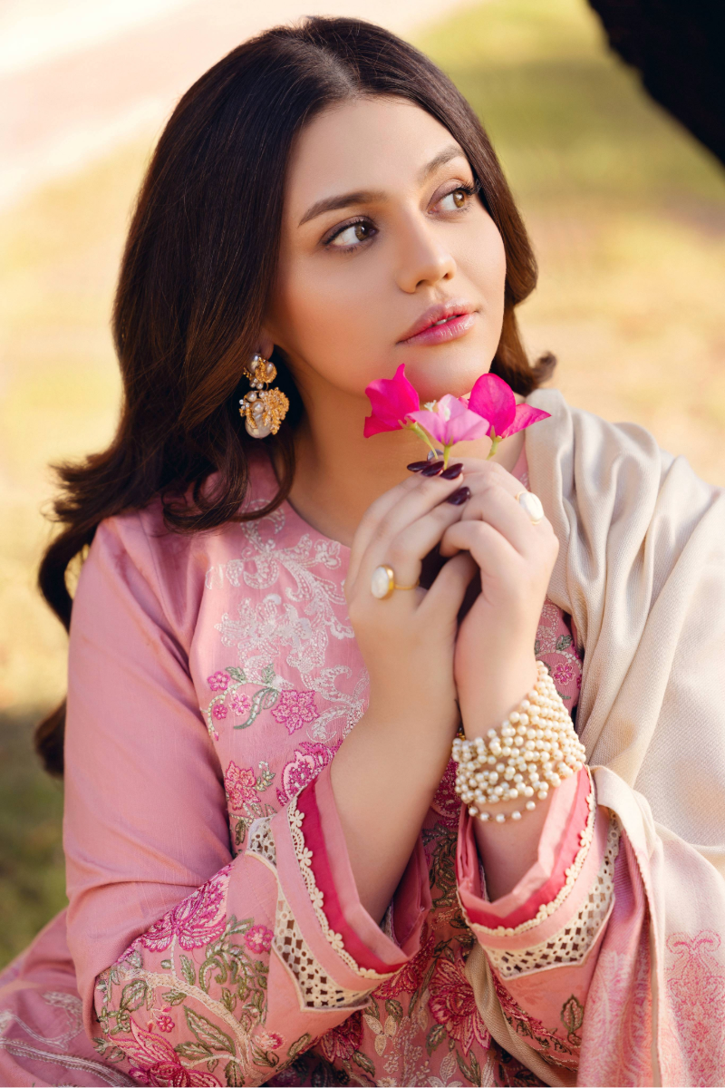 Manara | Luxury Winter 2025 | GULUNA