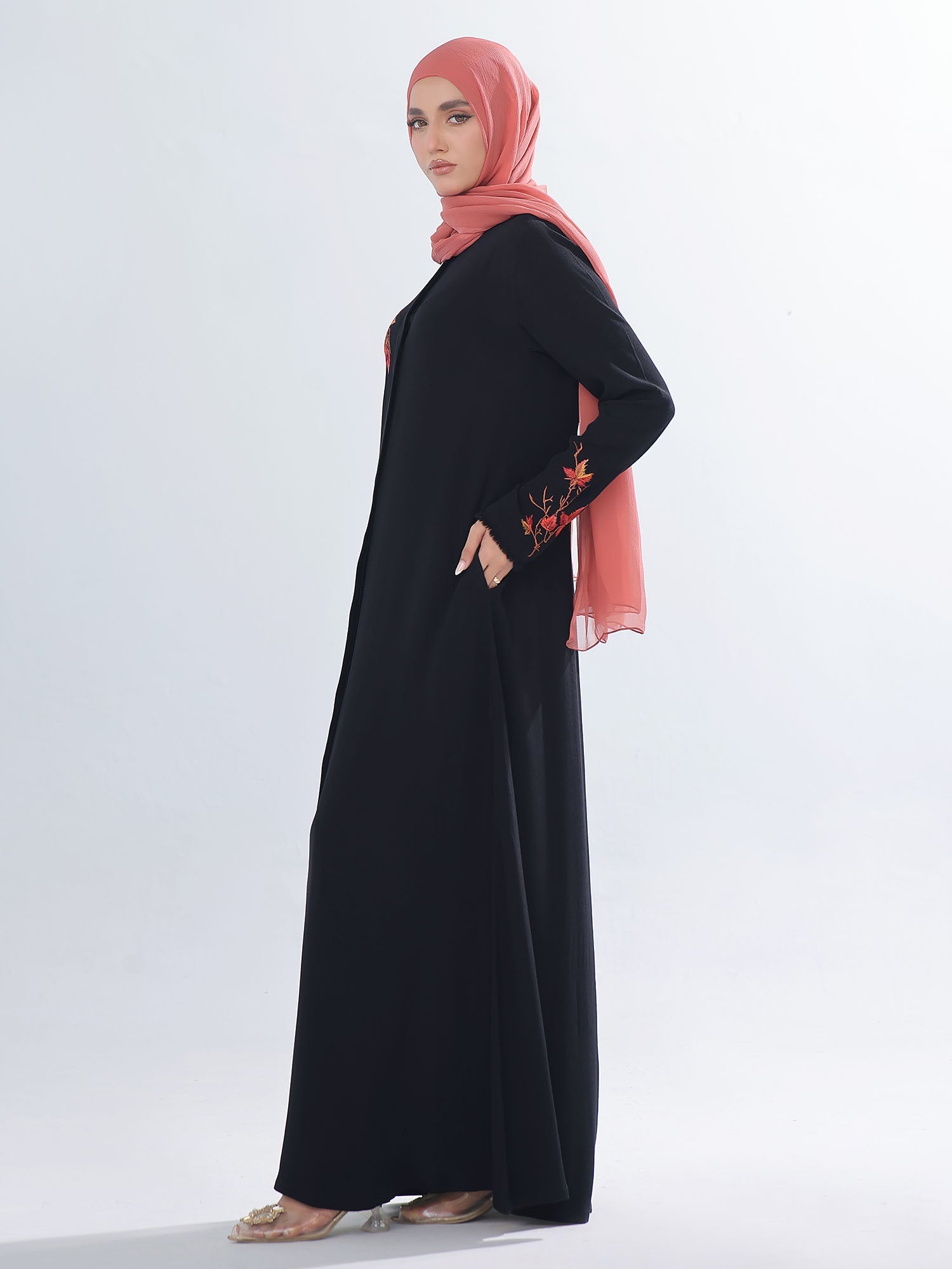 Maple Noir Abaya