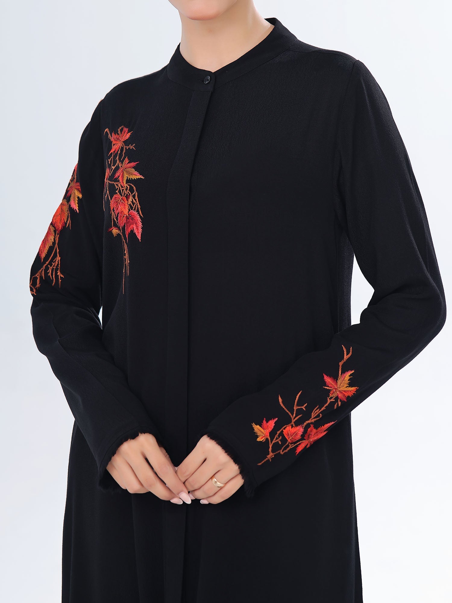 Maple Noir Abaya