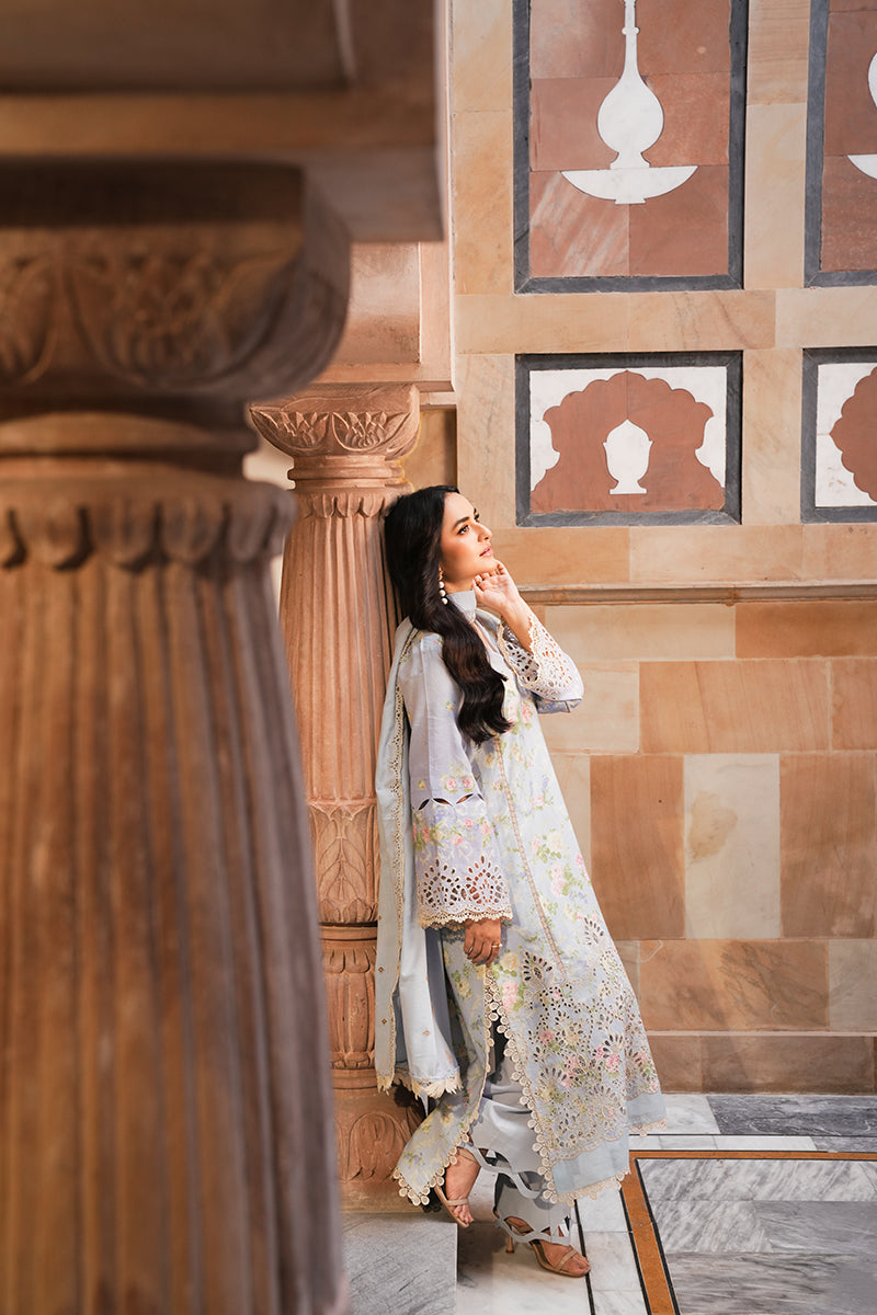 Manara | Vintage Karandi 24 | OPAL