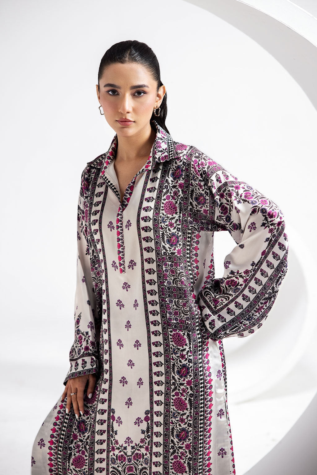 Afsanah | The Print Edit | GARDEN GLAM (extended shirt) AP-103