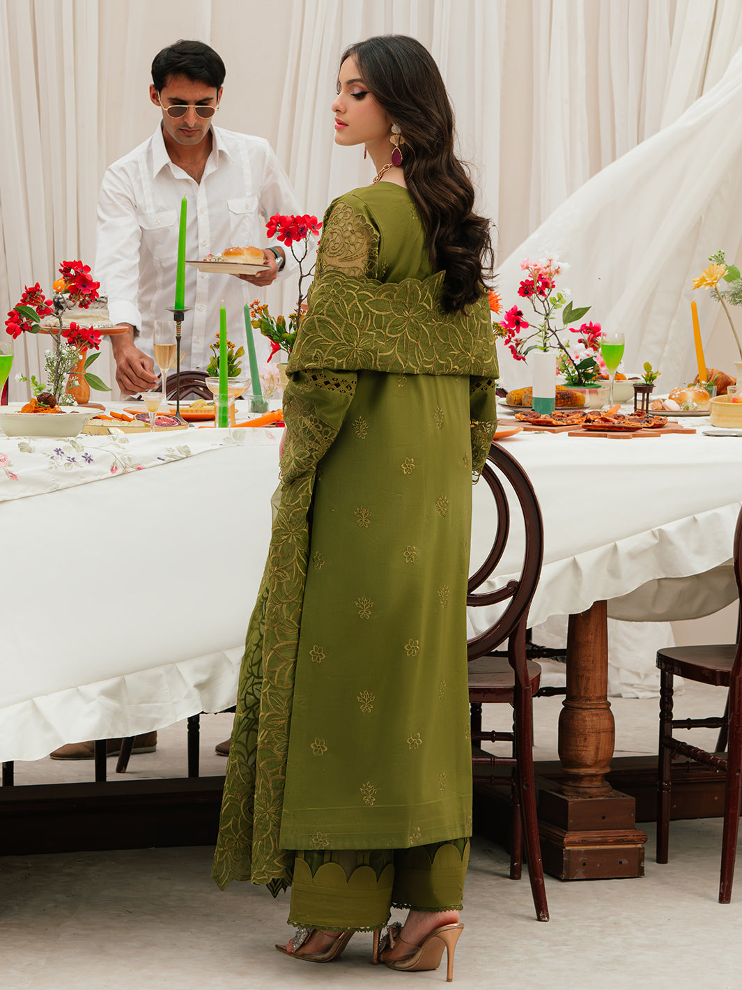 Mahnur | Allenura Luxury Lawn 24 | REVERIE