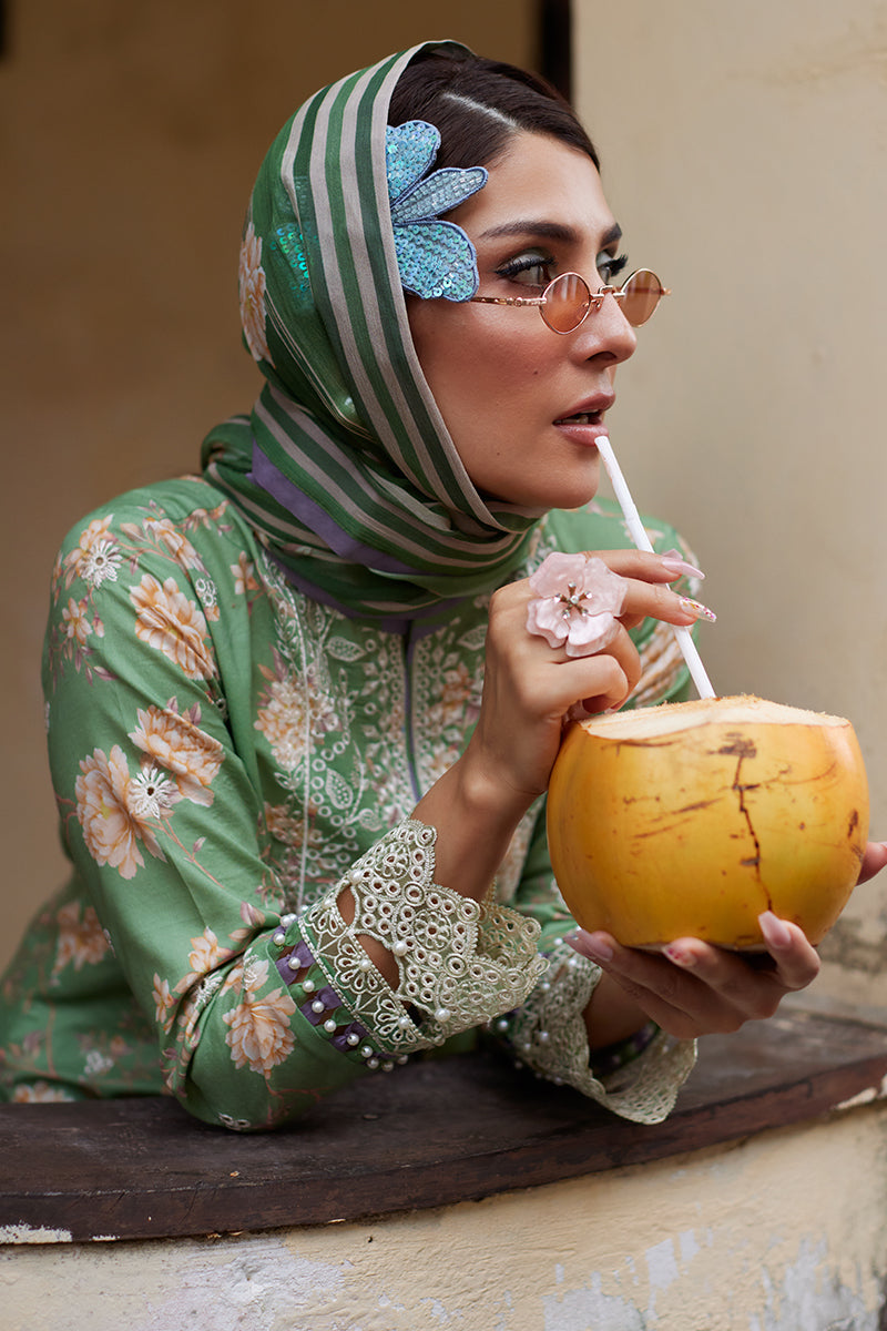 Gulaal | Saffira Lawn 25 | Nora