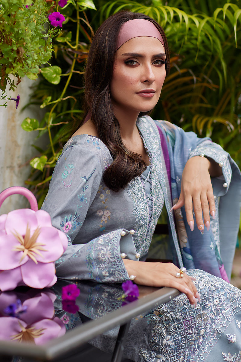 Gulaal | Saffira Lawn 25 | Carla