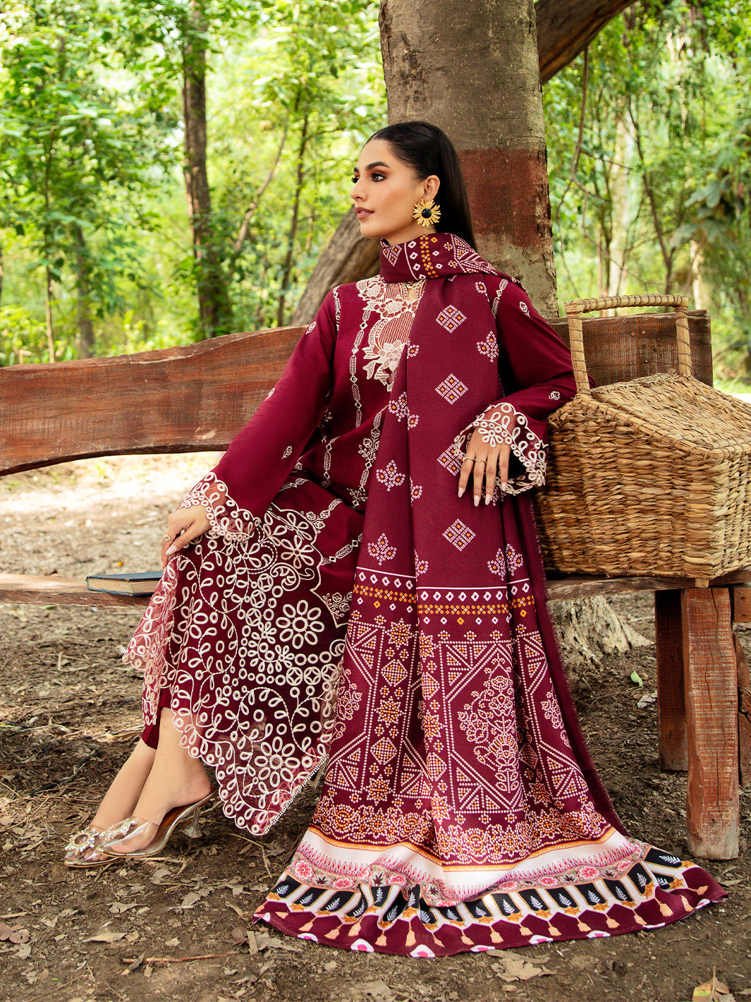 Mahnur | Hazel Winter 24 | SEREIN