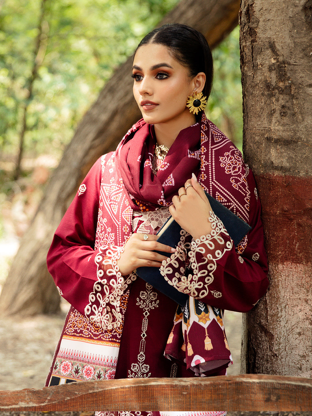 Mahnur | Hazel Winter 24 | SEREIN