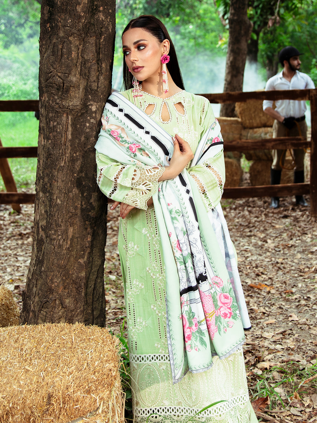 Mahnur | Hazel Winter 24 | STELLA