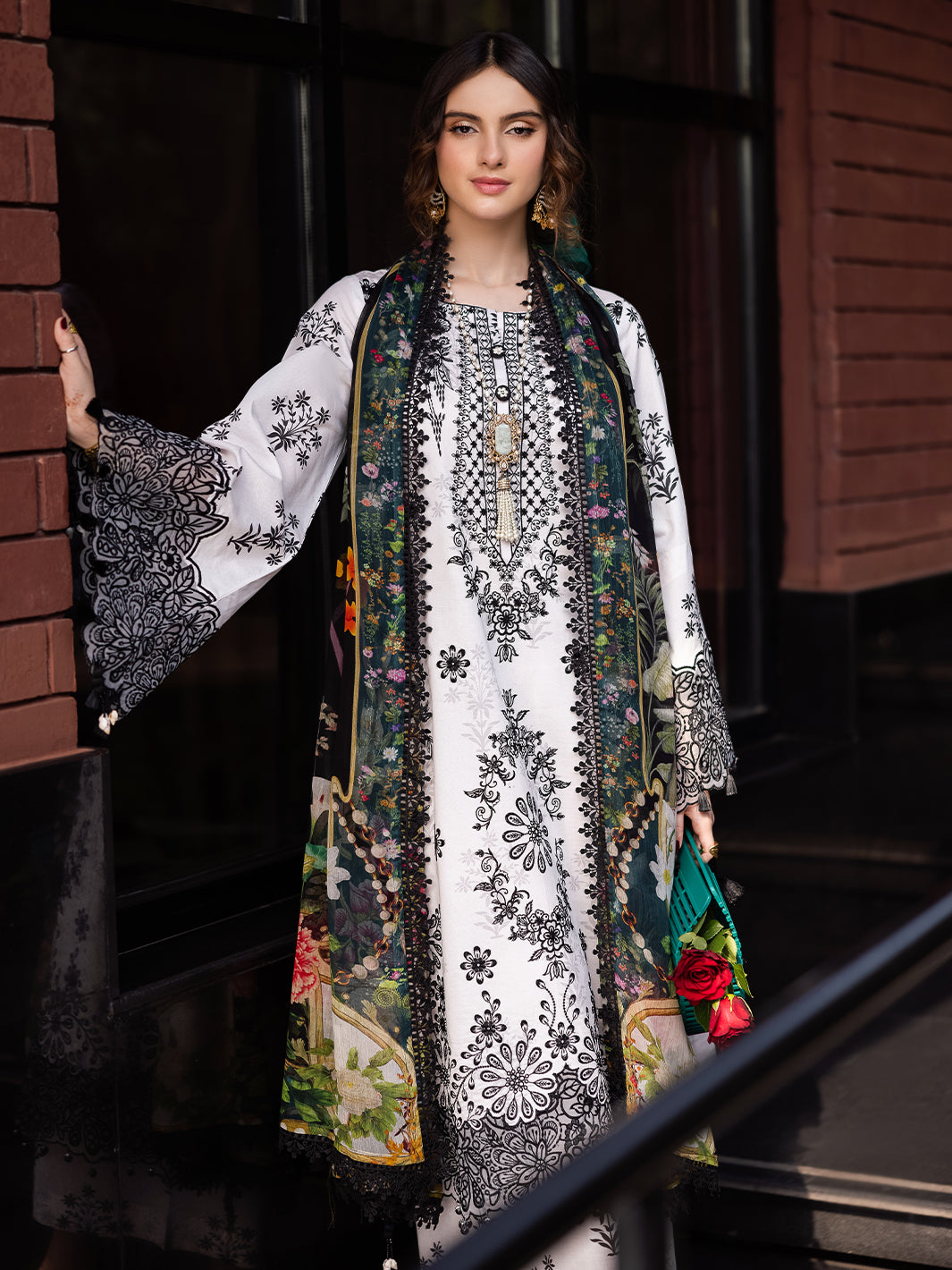 Mahnur | After Hours Luxury Lawn 25 | Sundaze Soiree